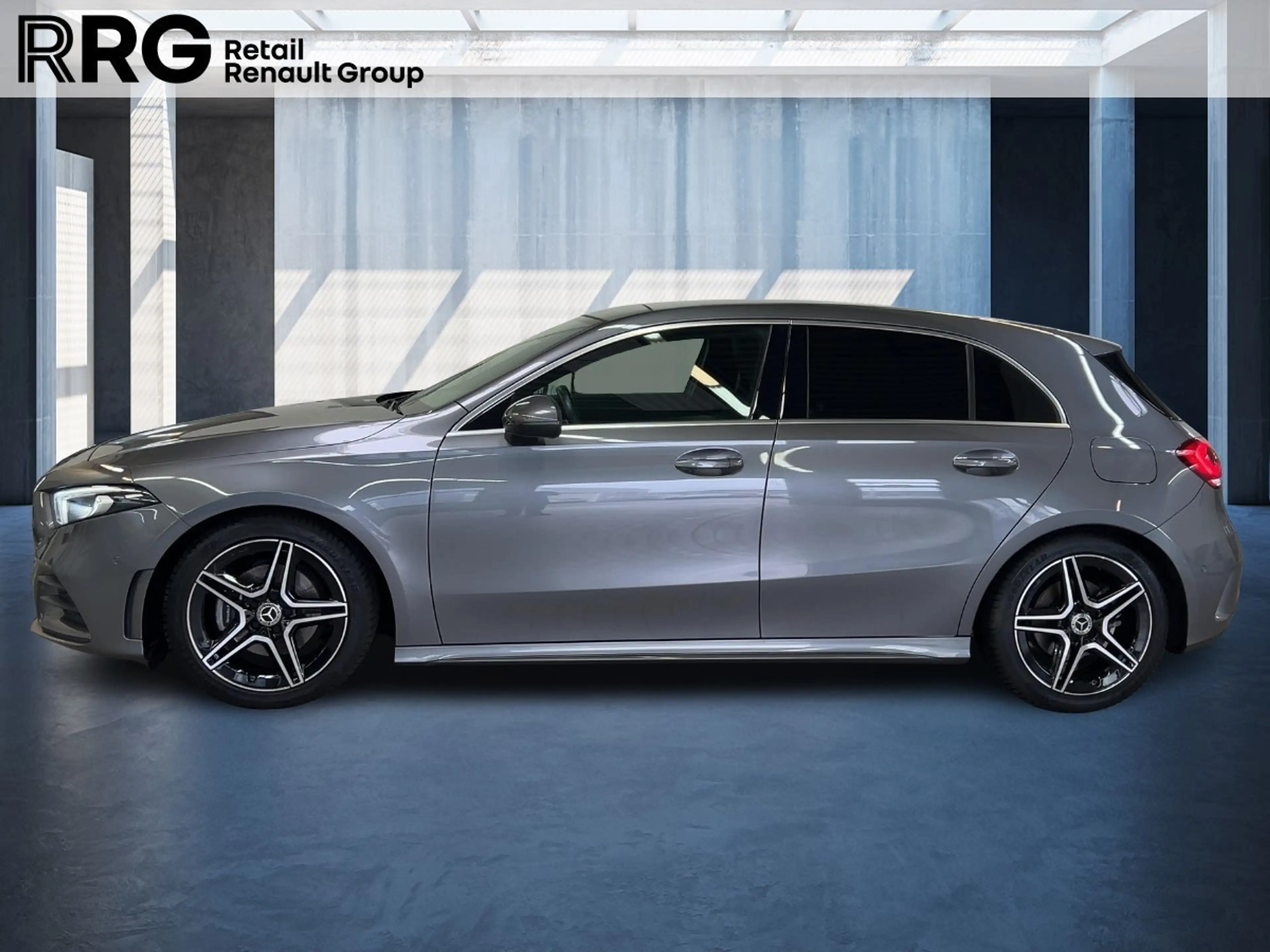 Mercedes-Benz A 200 AMG Line SHZ KLIMA keyless-Go ABS — photo 2