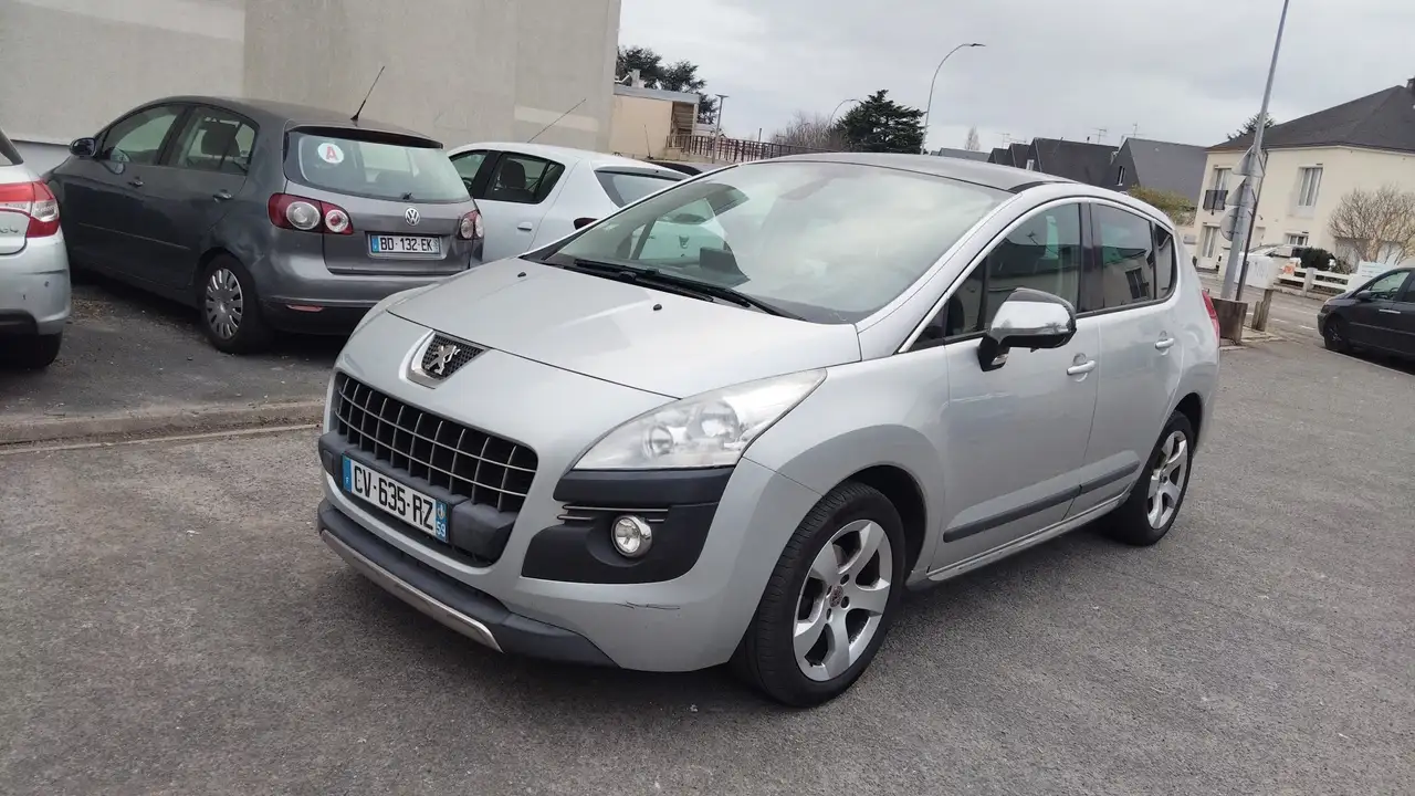 Peugeot 3008 1.6 HDi 115ch FAP Allure