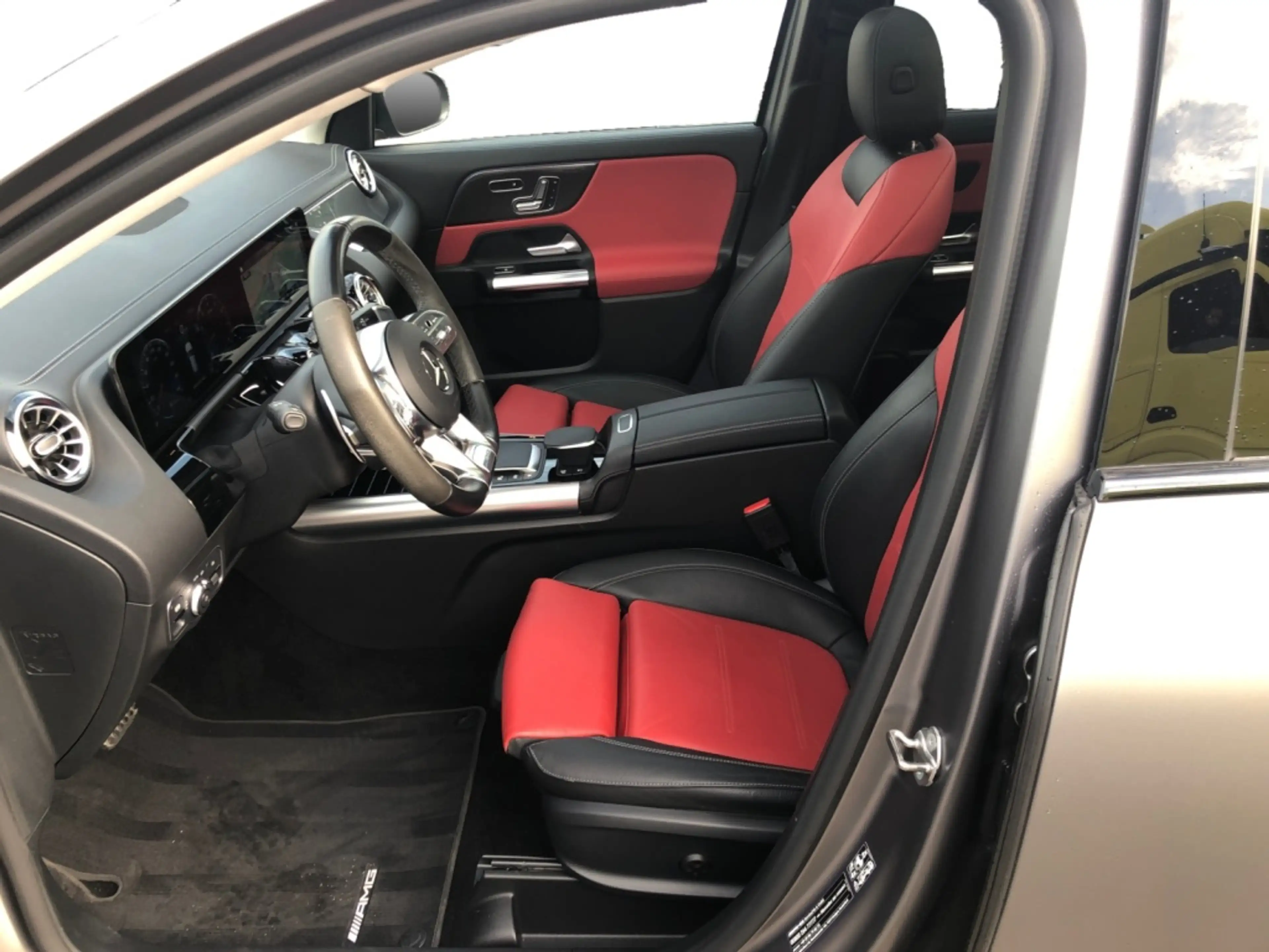 Mercedes-Benz GLA 35 AMG AMG GLA 35 4matic AMG+MBUX+Night+Fahrassist+HUD — photo 8