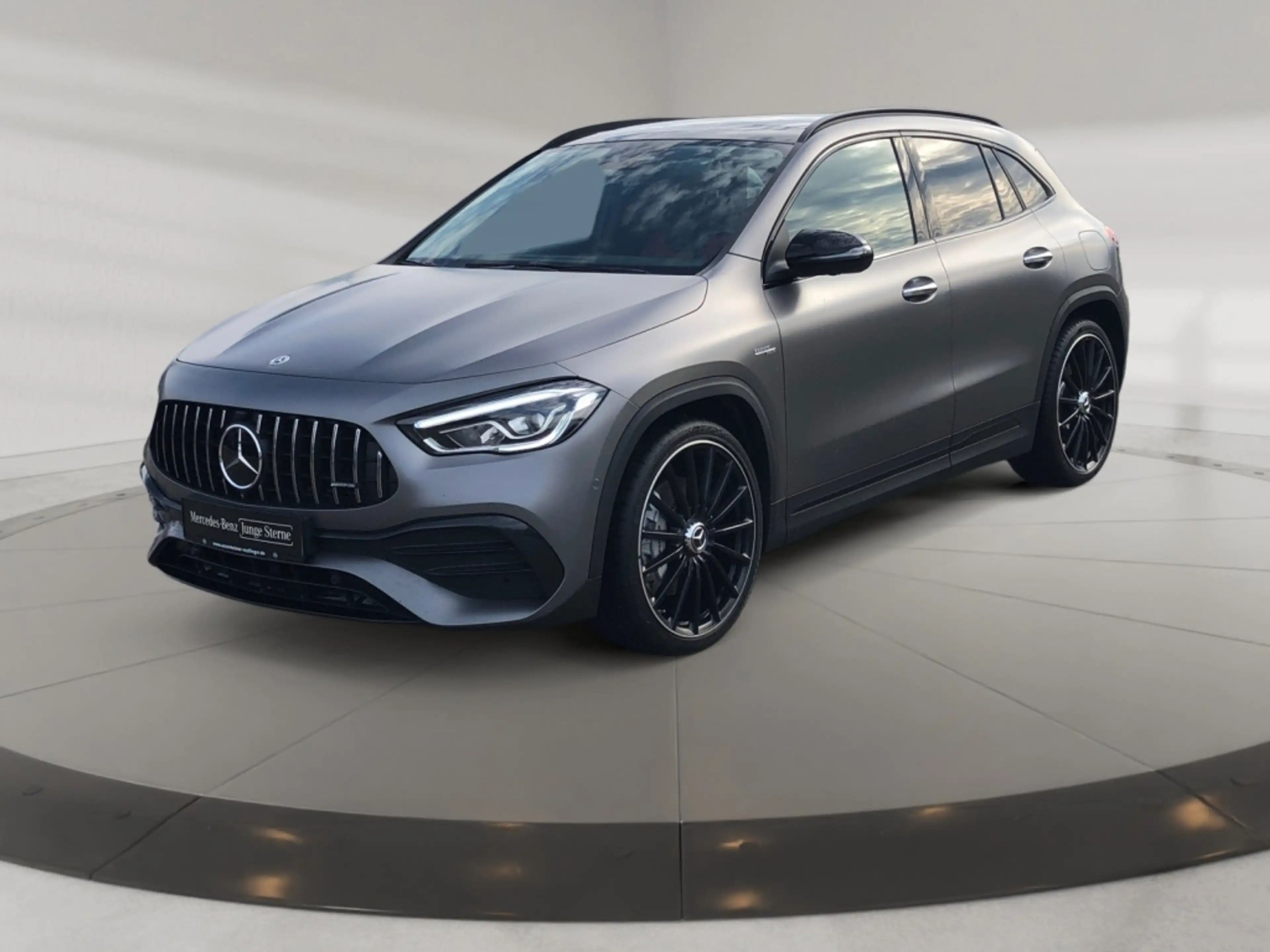 Mercedes-Benz GLA 35 AMG AMG GLA 35 4matic AMG+MBUX+Night+Fahrassist+HUD — photo 2