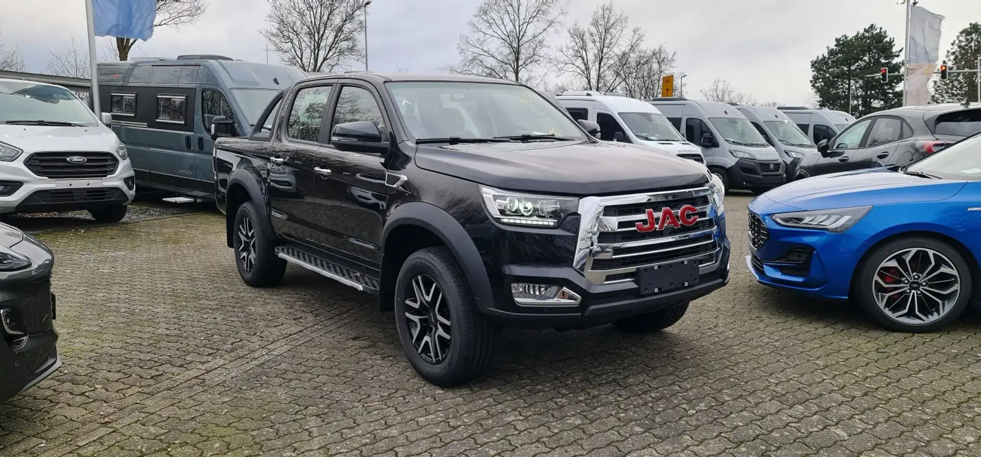 JAC 8 Pro JAC 8 Pro 4x4 Doppelkabine Leder/LED Schwarz - 1