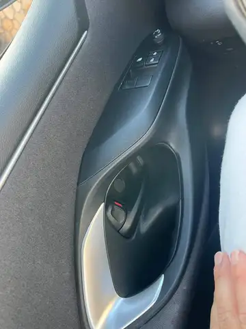 Toyota Yaris view 21