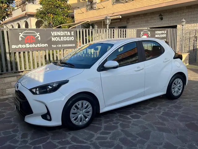 2023 Toyota Yaris in White for sale