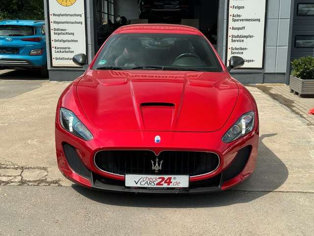 Maserati GranTurismo o MC Stradale *Centennial Edition*
