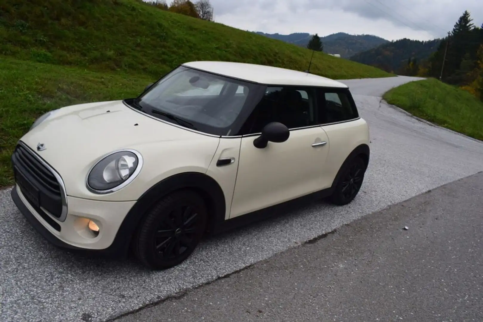 MINI One top zustand pickerl neu garantie Blanc - 1