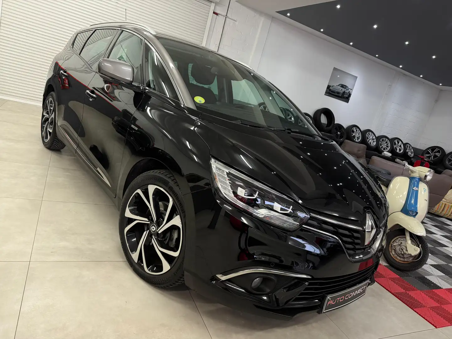 Renault Grand Scenic *BOSE*7PLACES*NAVI*RADAR*JANTES*FULL LED* Noir - 1