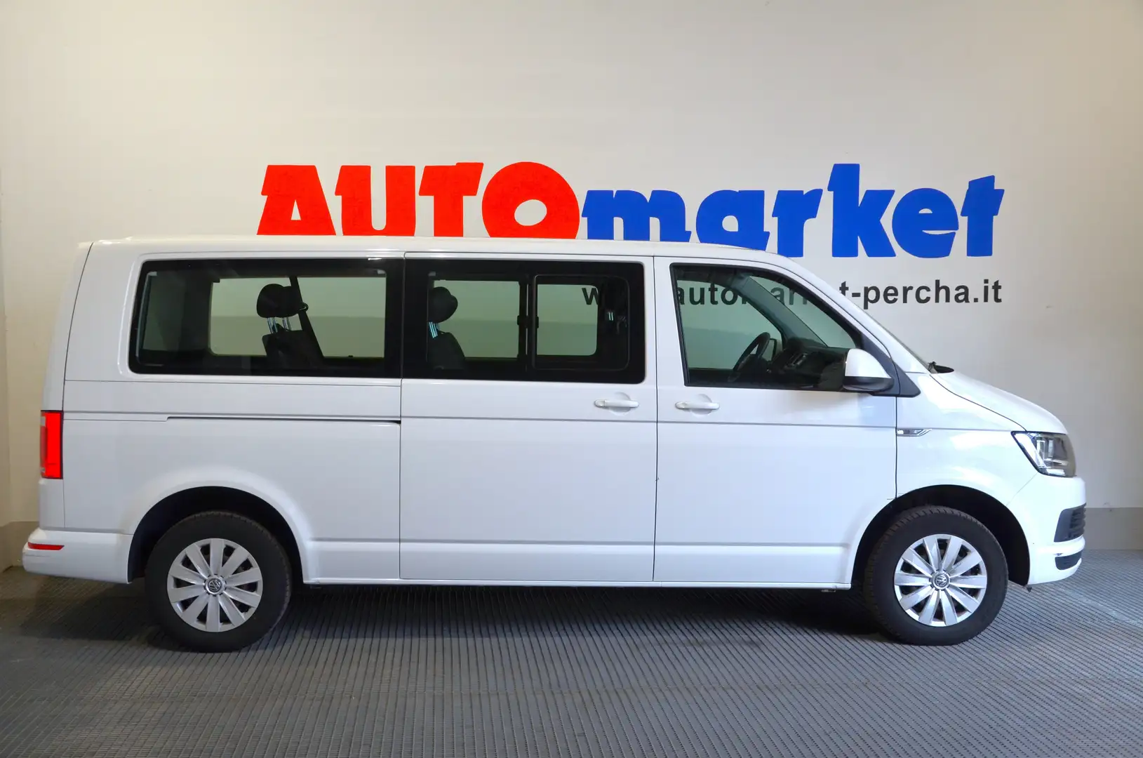 Volkswagen T6 Caravelle 2.0 TDI 4Motion Comfortline Blanco - 1