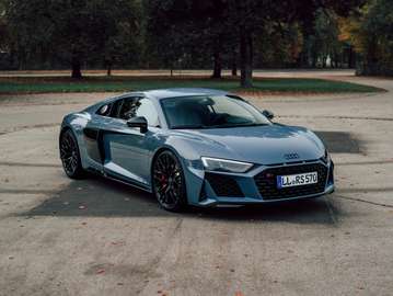 R8 V10 5.2 FSI RWD S tronic