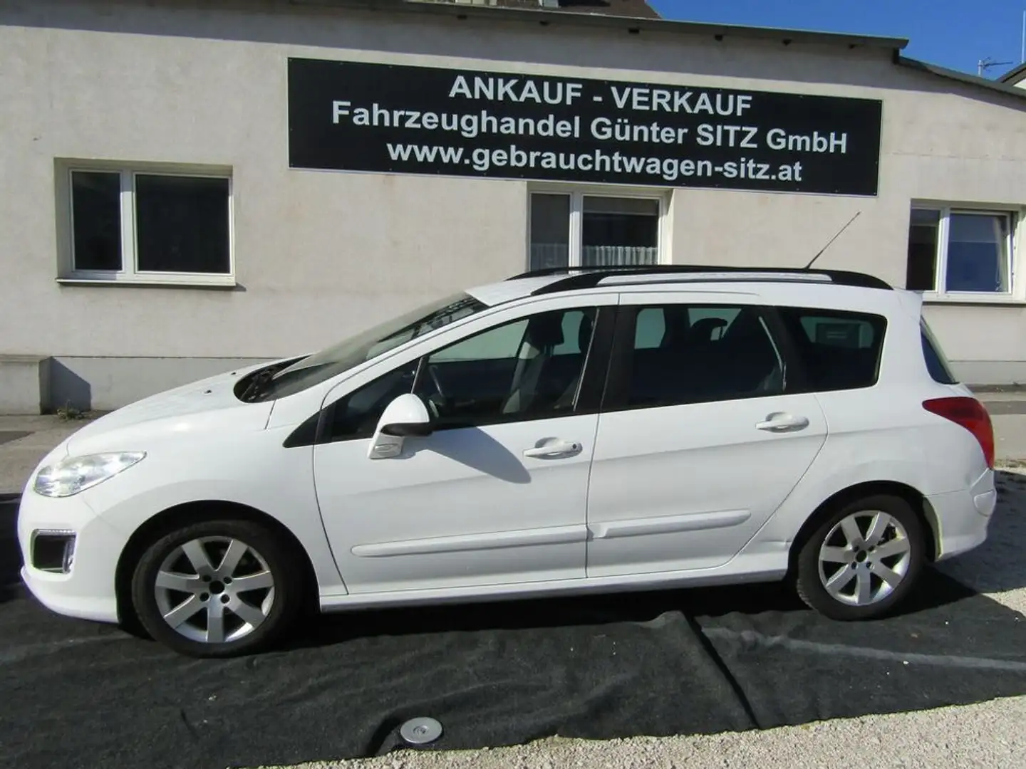 Peugeot 308 Access Weiß - 2
