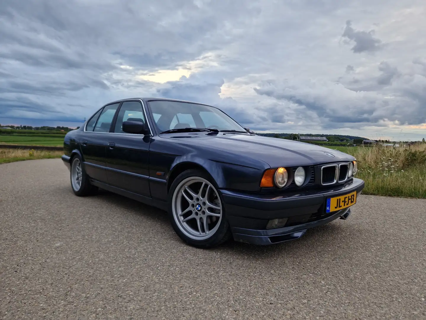 BMW 525 525i 24V Grijs - 2