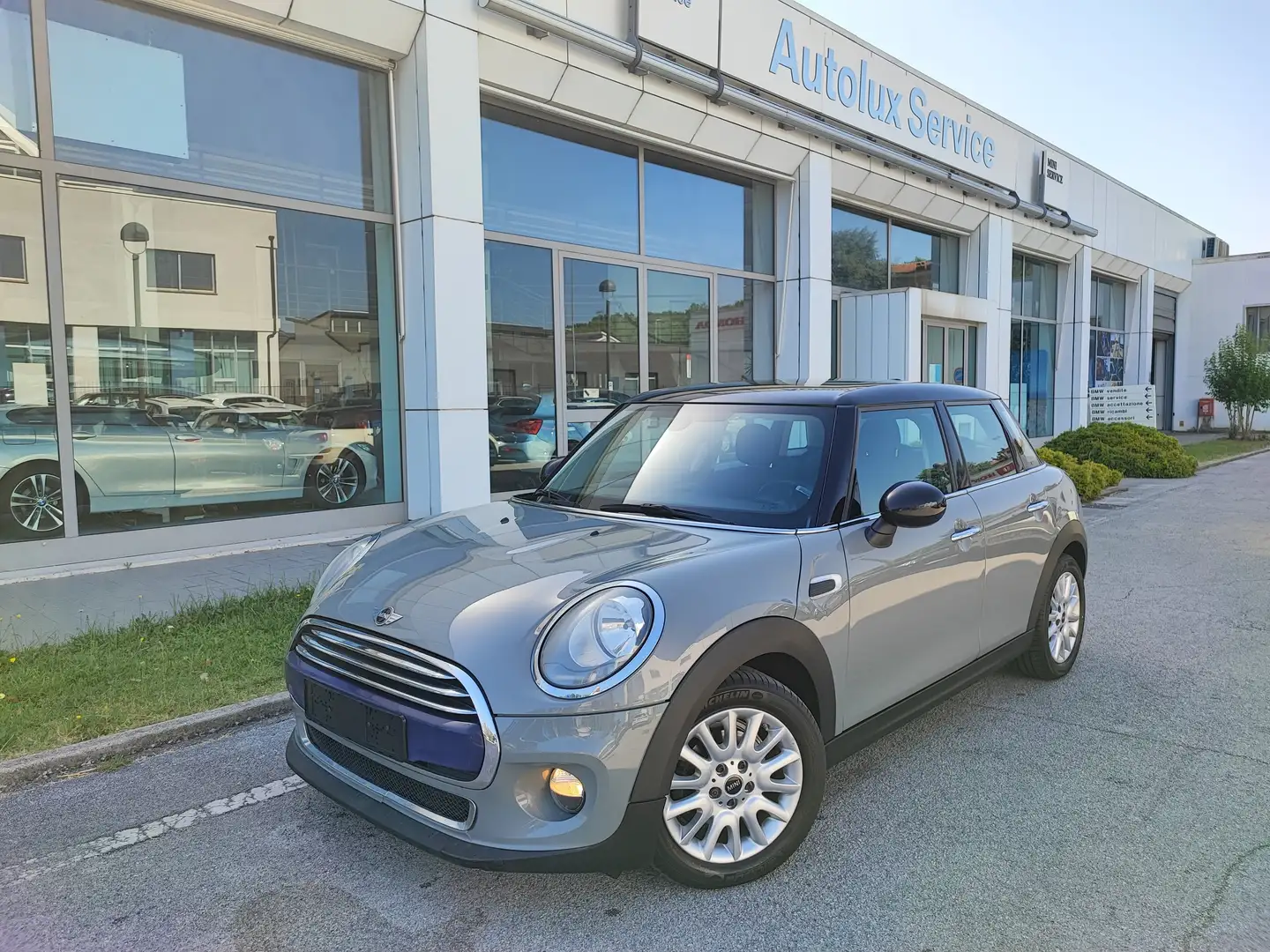 MINI Cooper D 1.5 Business 5p Grigio - 1