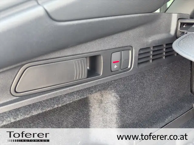 Audi Q5 e-hybrid quattro 220 KW Ansicht 9
