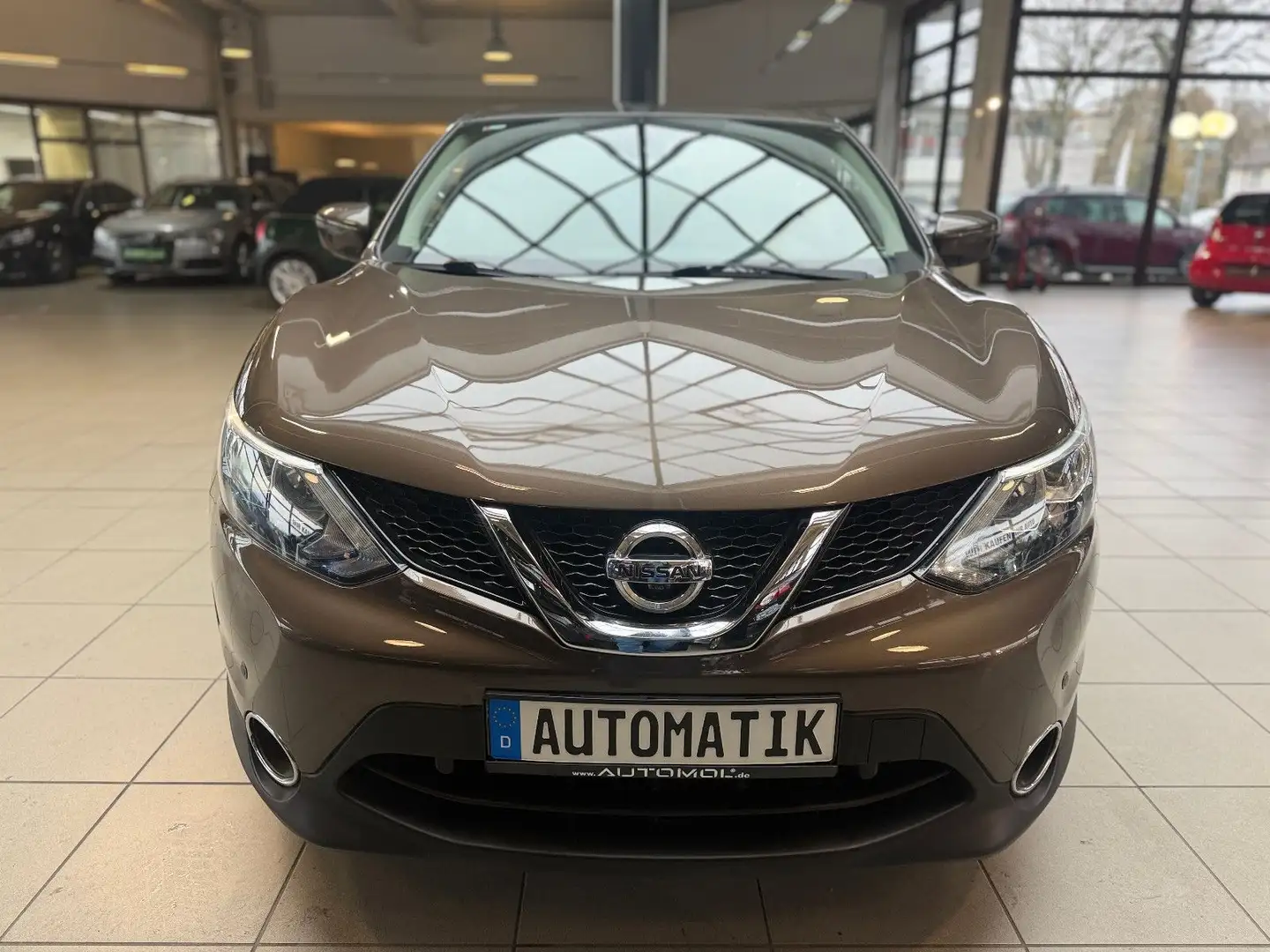 Nissan Qashqai 360° Automatik, Kamera, PDC. STZ. Schwarz - 2