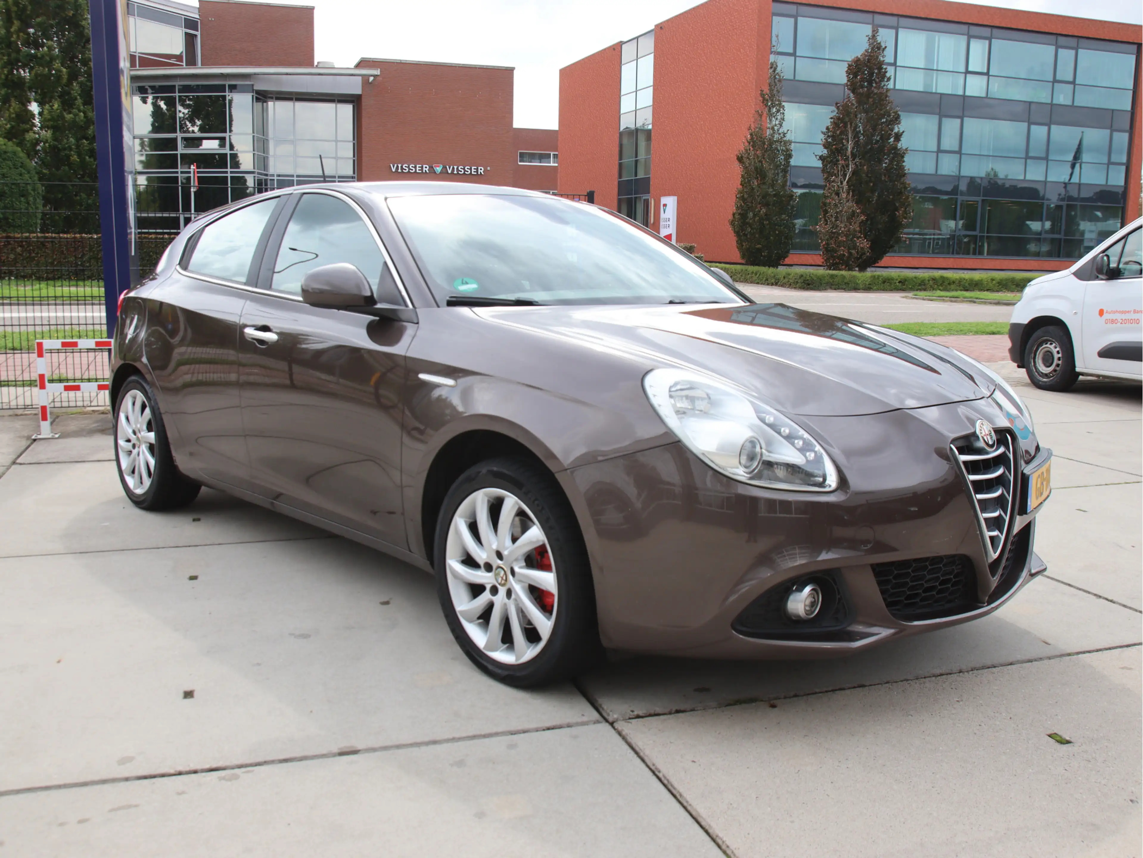 Alfa Romeo Giulietta 1.4 T Distinctive automaat NL auto, Trekhaak, PDC, — photo 3