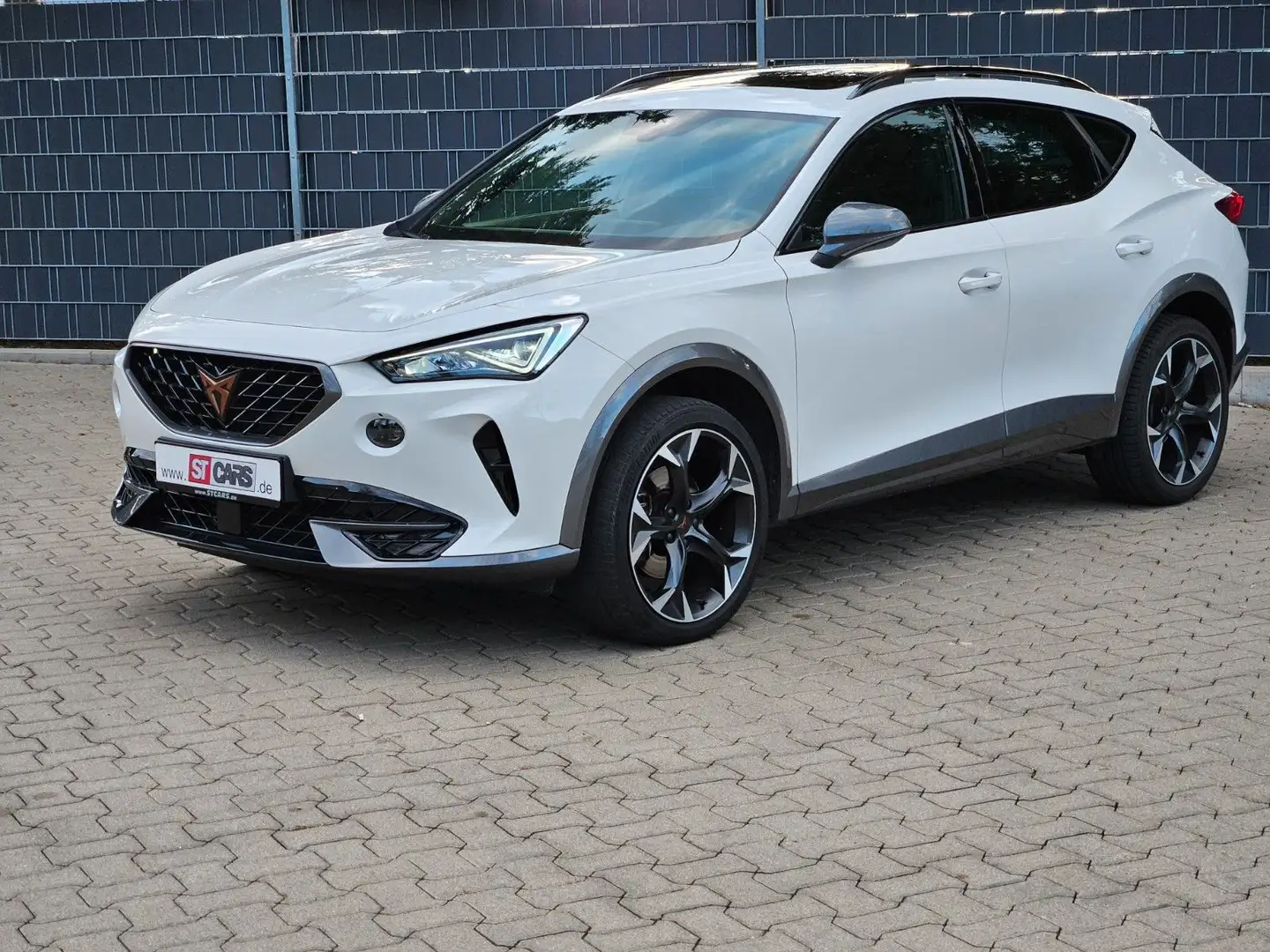 CUPRA Formentor 1.5 TSI DSG PANO CAM ACC 19" Білий - 1