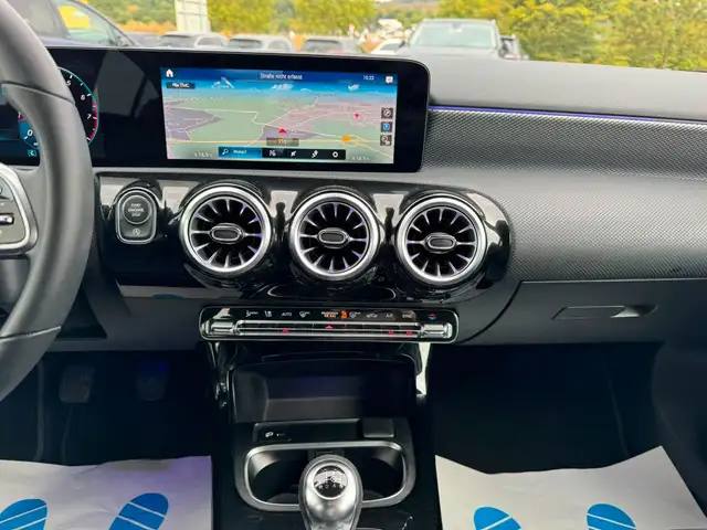 Mercedes-Benz A view 13