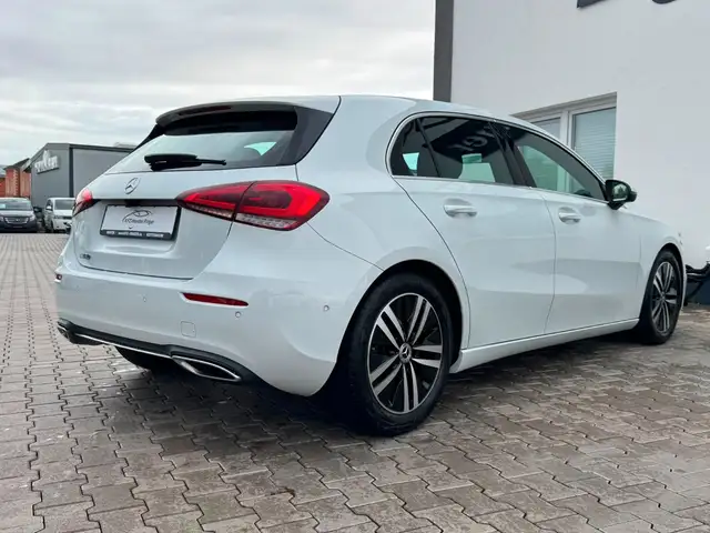 Mercedes-Benz A view 6