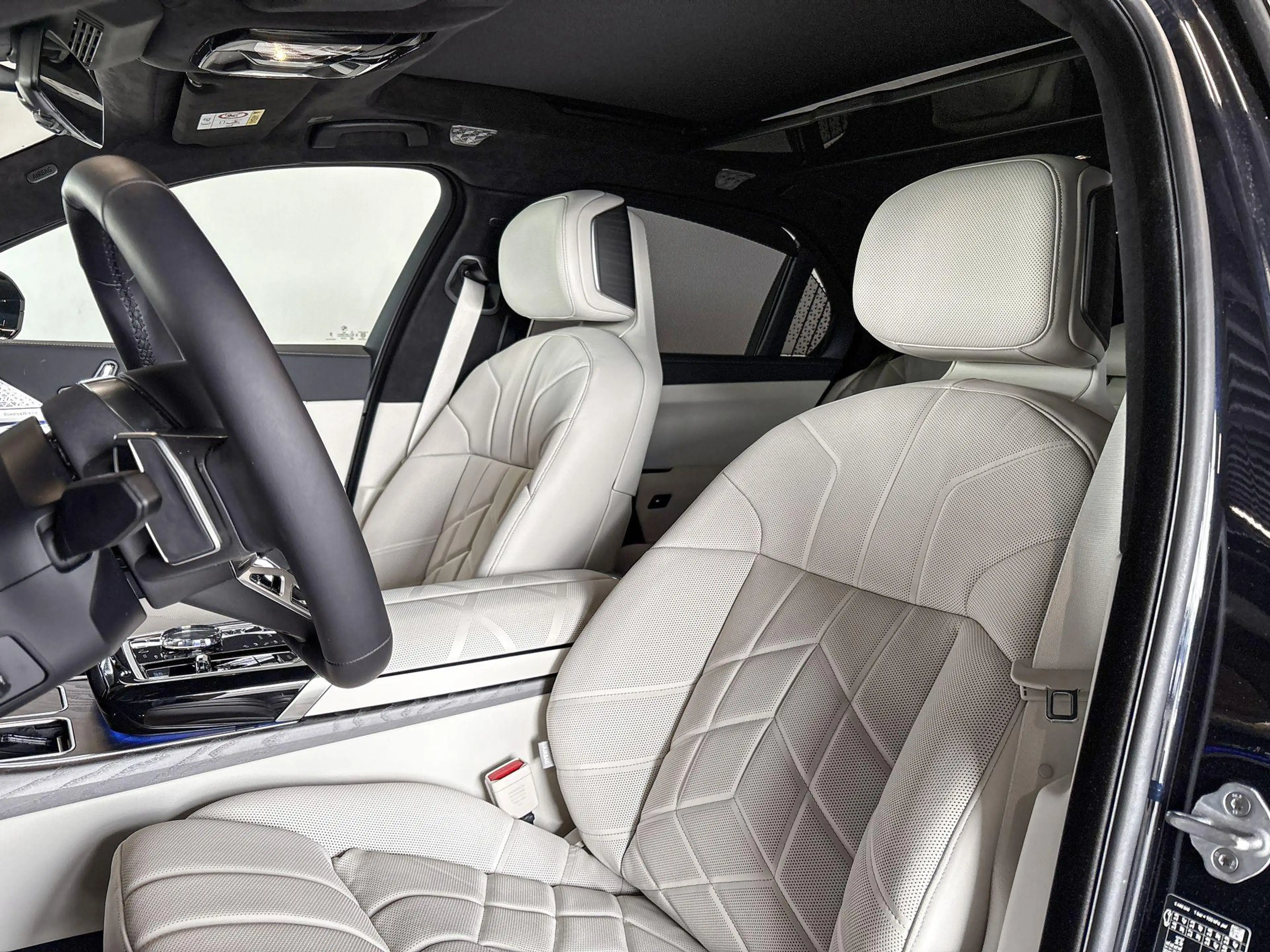 BMW i7 xDrive60 Privilege Edition M Sportpakket Pro Aut. — photo 12
