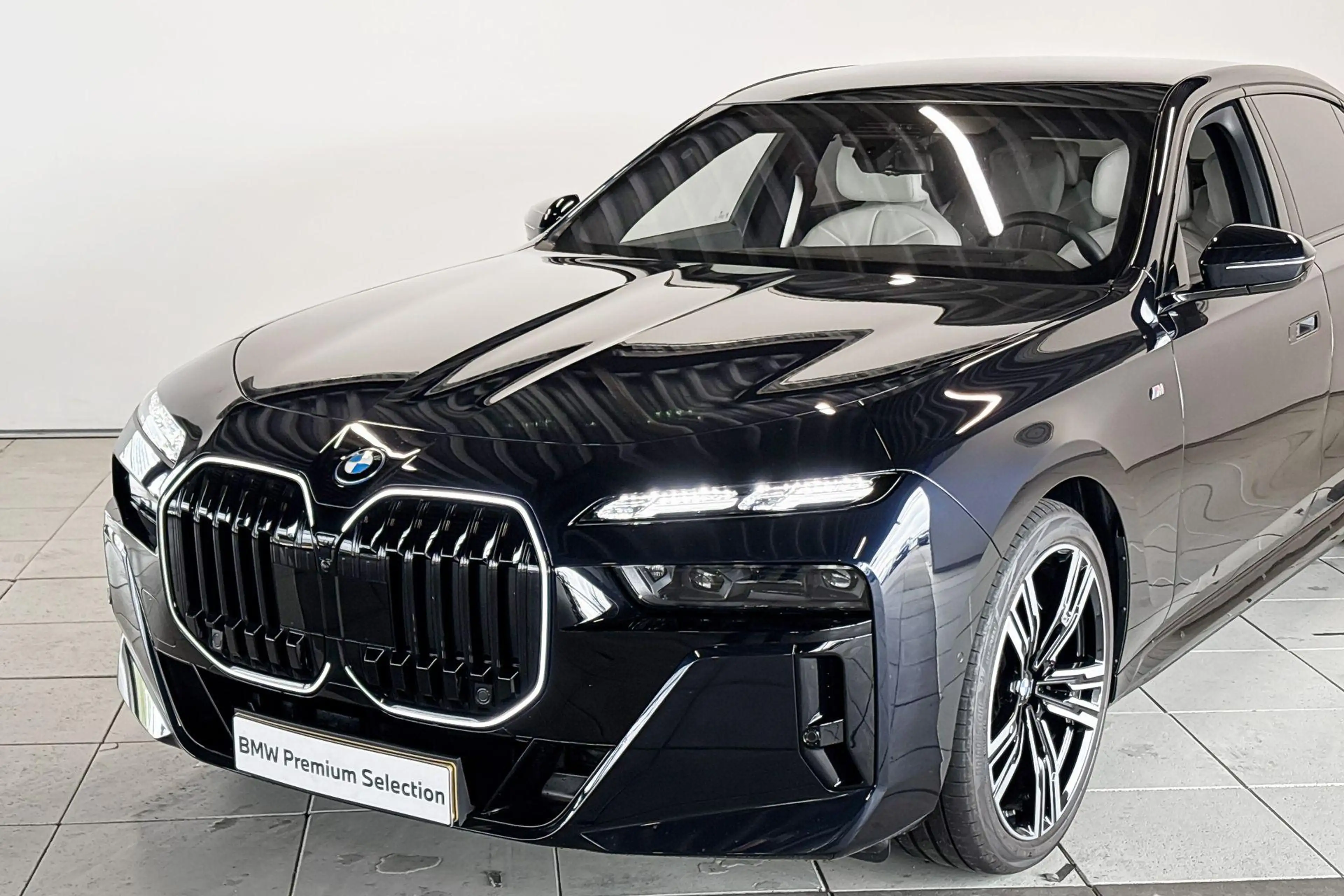 BMW i7 xDrive60 Privilege Edition M Sportpakket Pro Aut. — photo 2