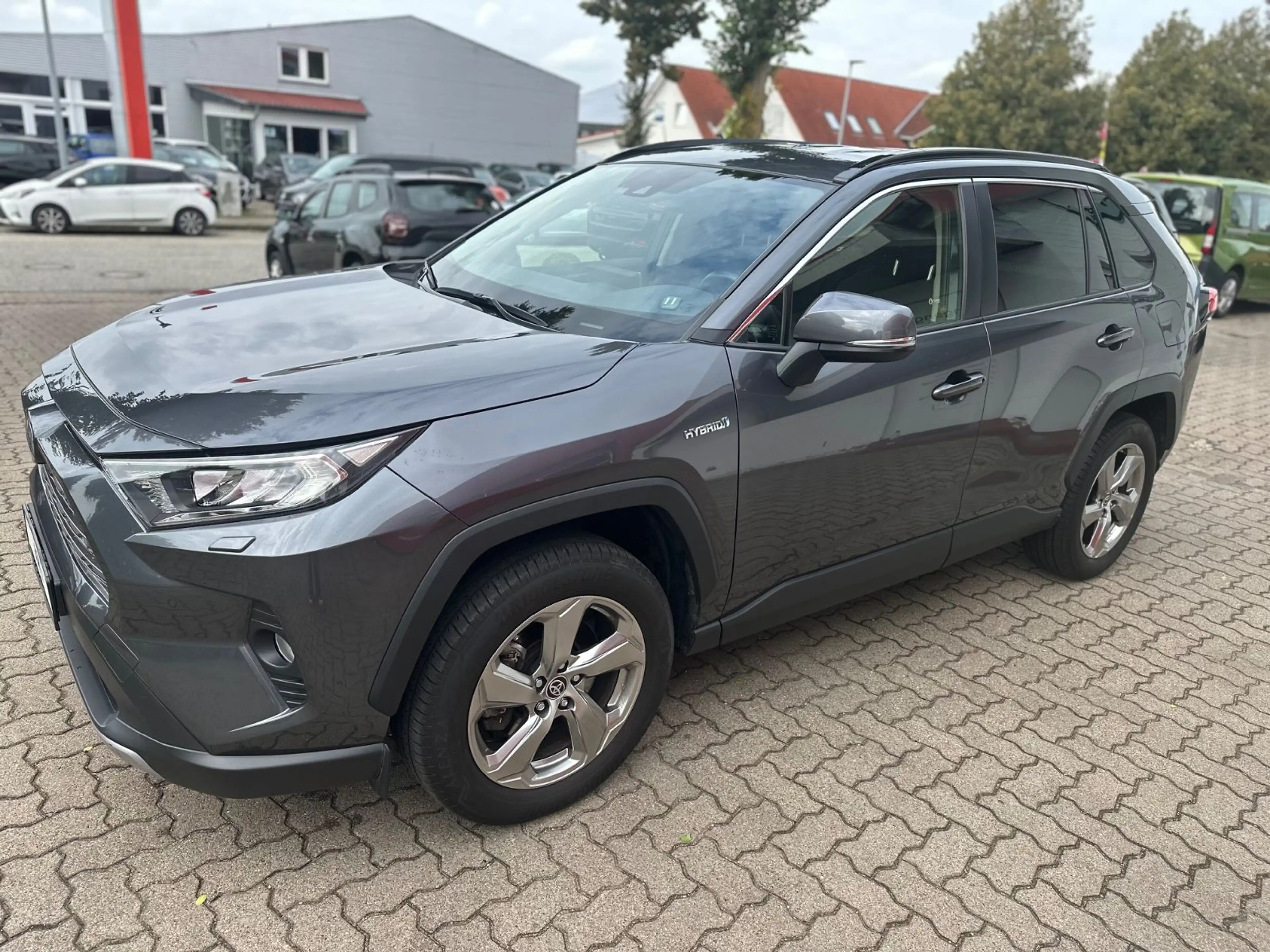 Toyota RAV 4 Hybrid 4x2 Team Deutschland/AHK/NAVI/SHZ — photo 2