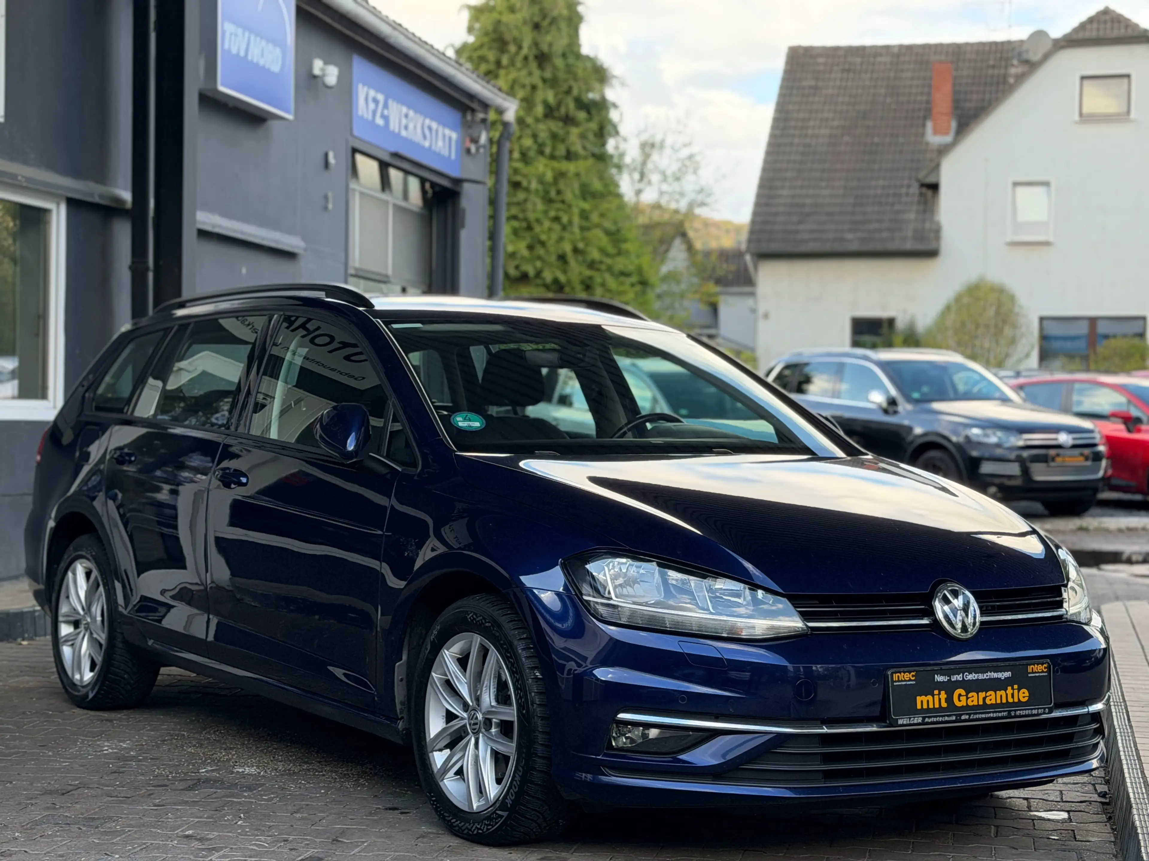 Volkswagen Golf Variant Highline 1.6 TDI Automatik/12 Monate Garantie/Navi/Carplay/LED — photo 5