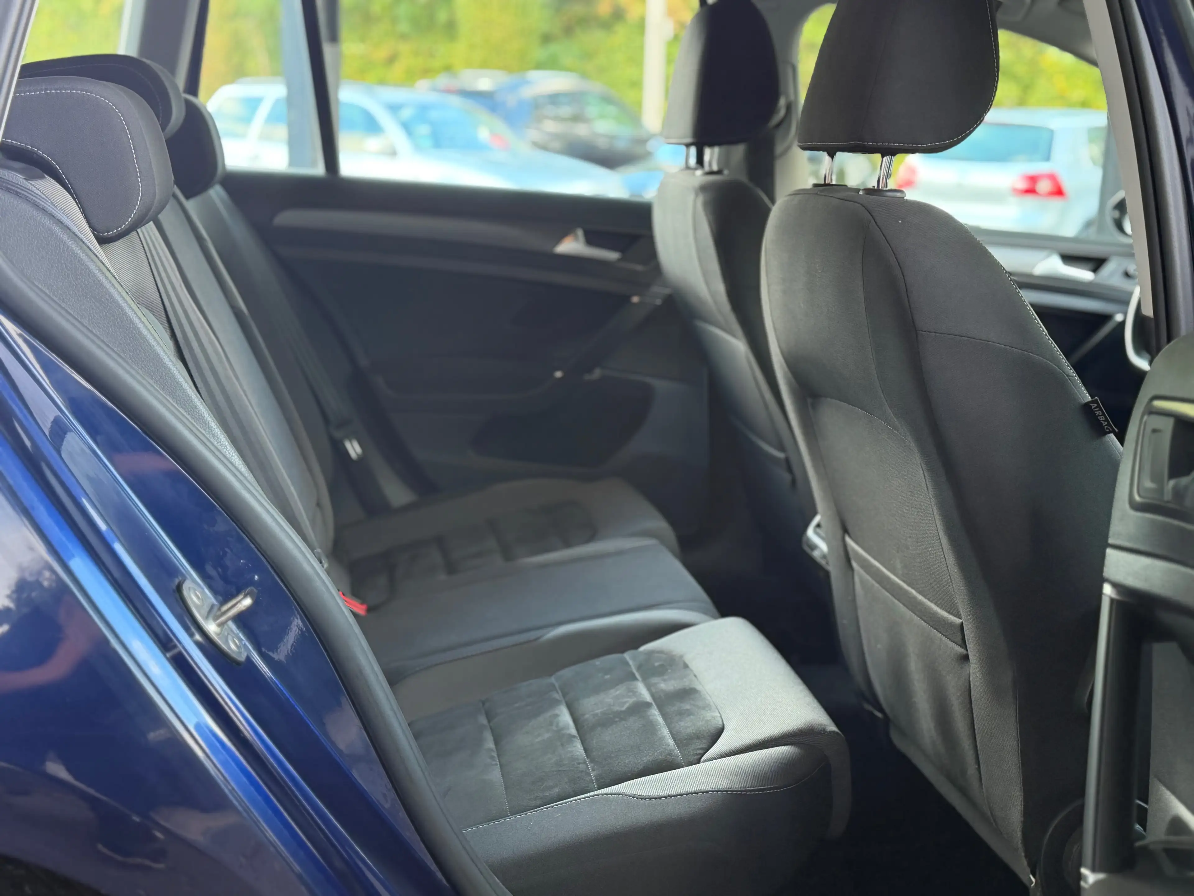 Volkswagen Golf Variant Highline 1.6 TDI Automatik/12 Monate Garantie/Navi/Carplay/LED — photo 11