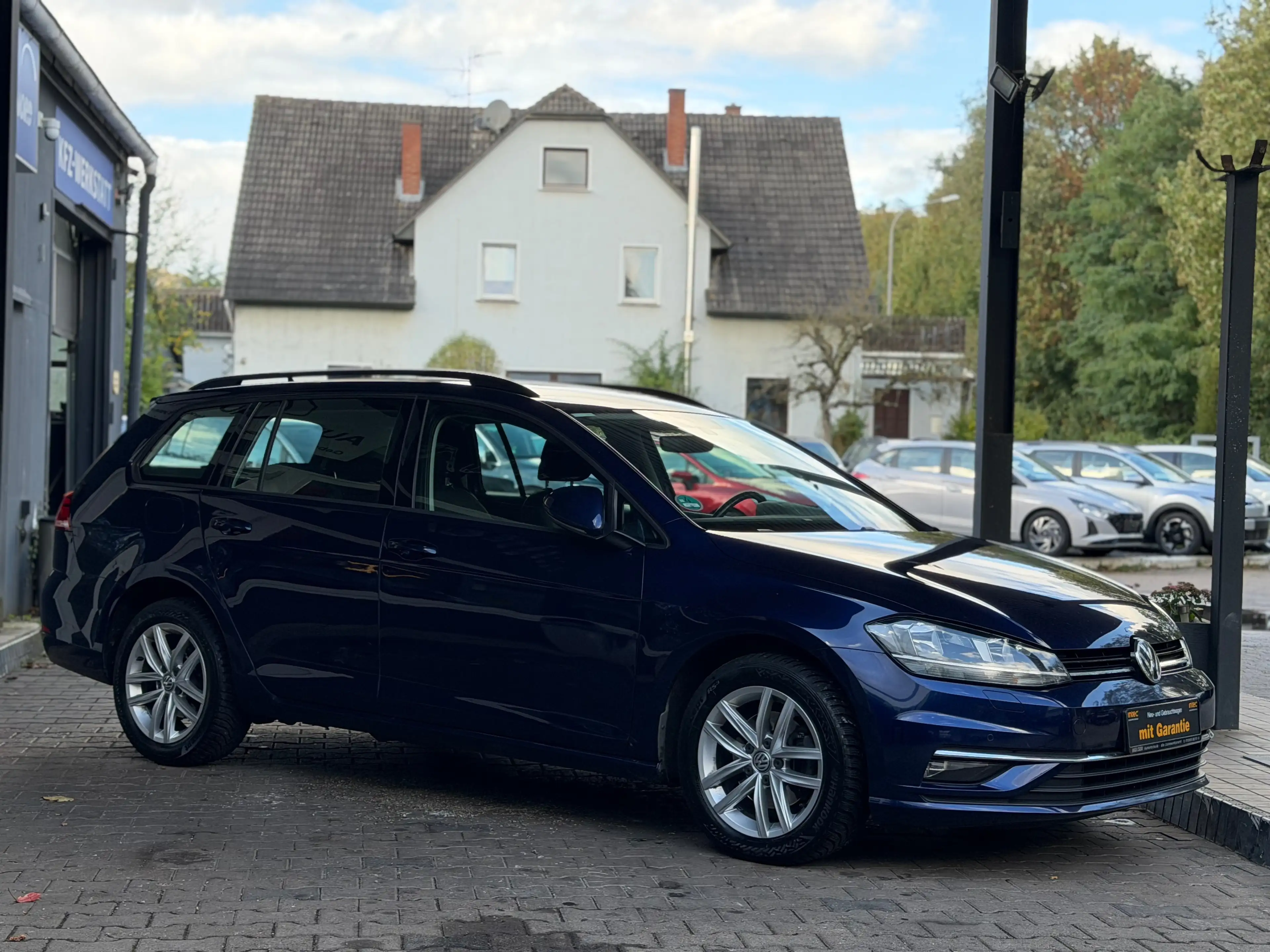 Volkswagen Golf Variant Highline 1.6 TDI Automatik/12 Monate Garantie/Navi/Carplay/LED — photo 4