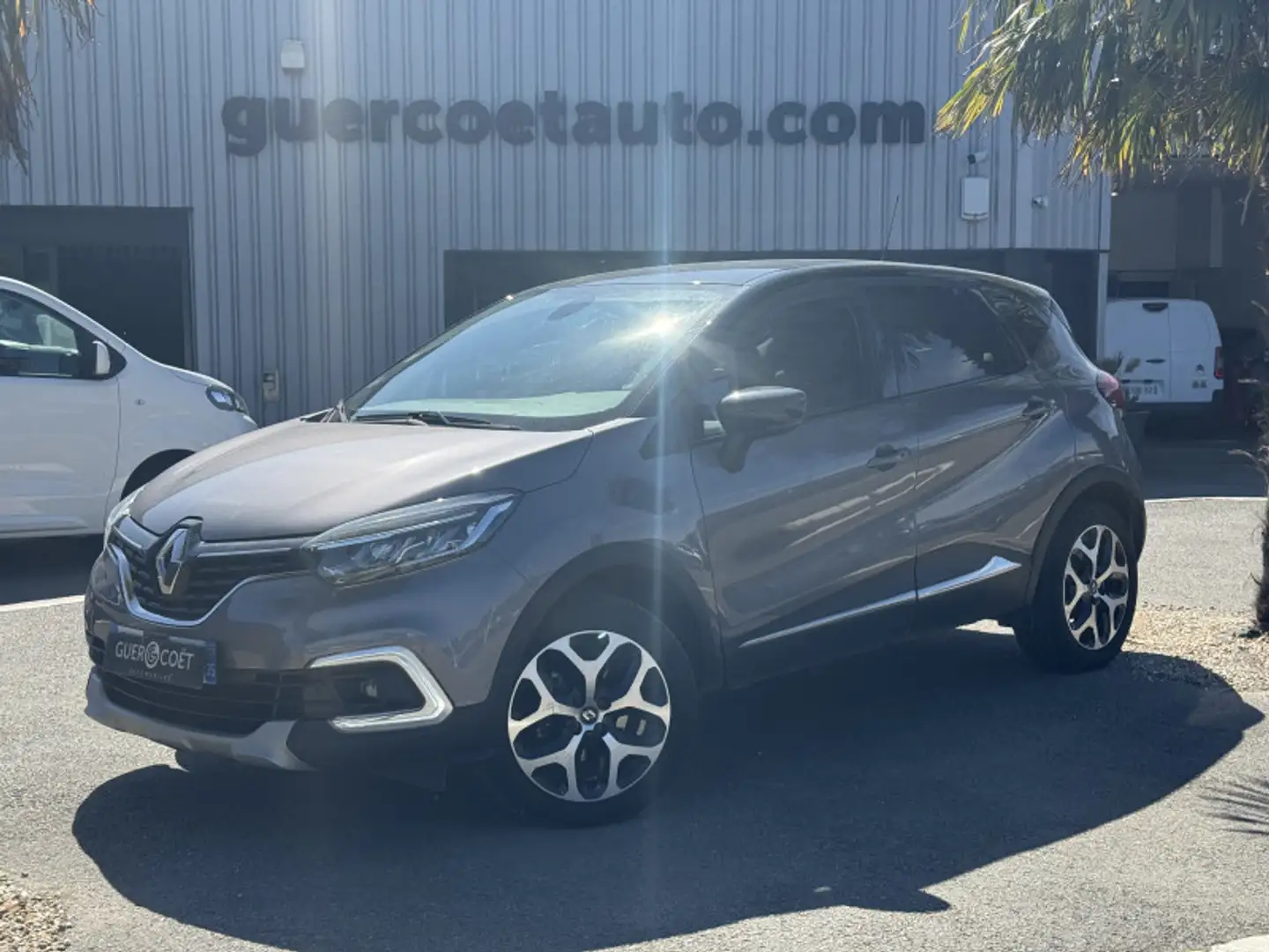 Renault Captur 1.3 TCE 130CH FAP INTENS Gris - 1