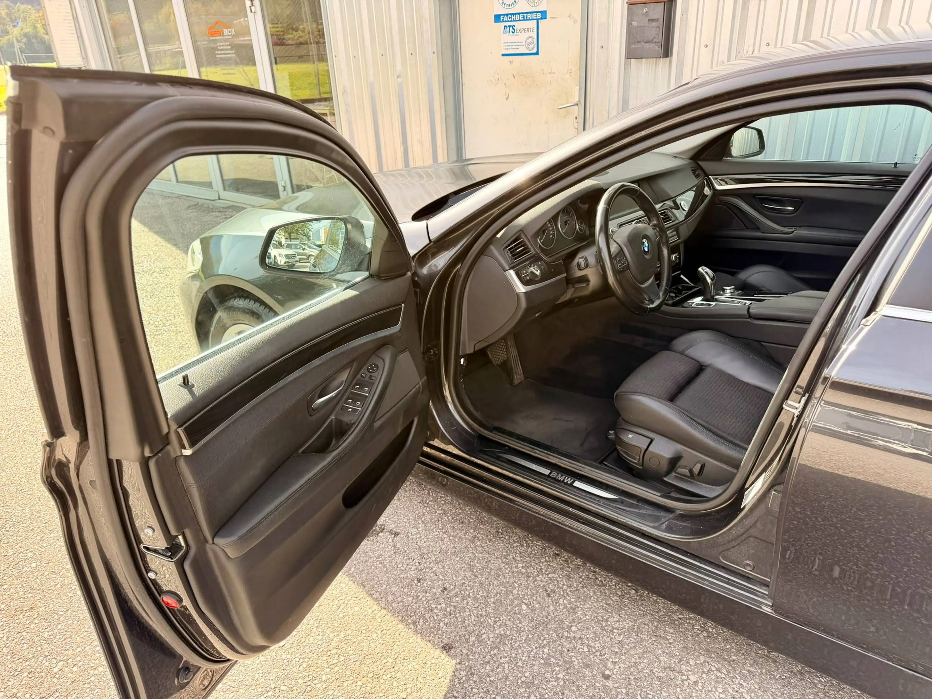 BMW 520 BMW 520d Limousine | Sportautomatik | Navi Professional — photo 4