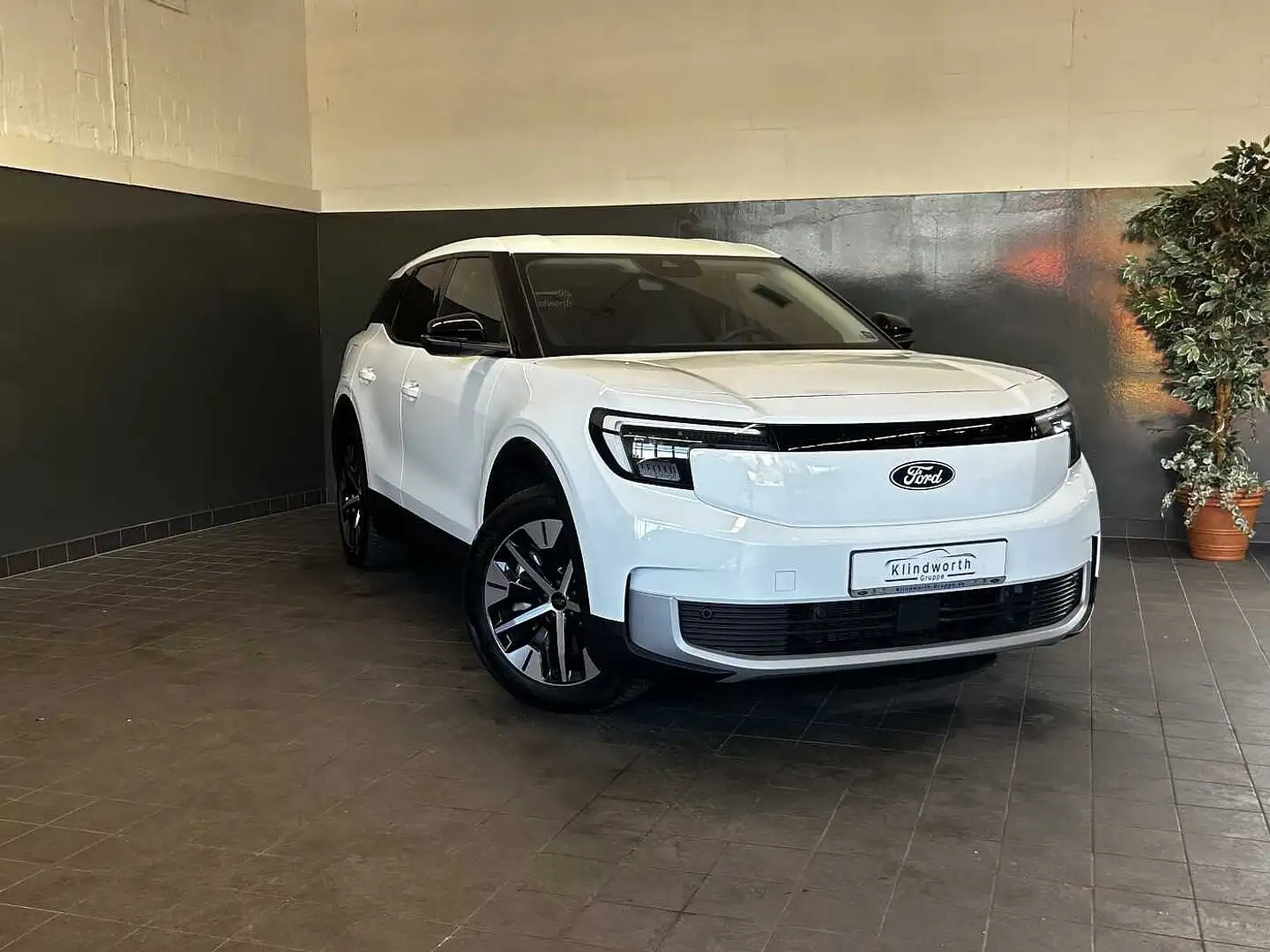 Ford Explorer Elektro Extended Range  79kWh+AHK+GJR Weiß - 2