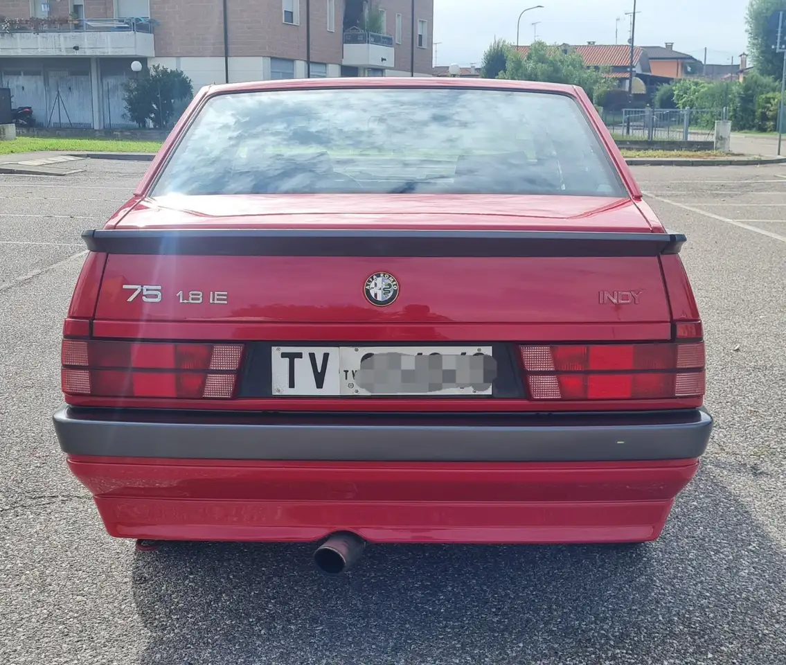Alfa Romeo 75 1.8 ie Indy, foto 4