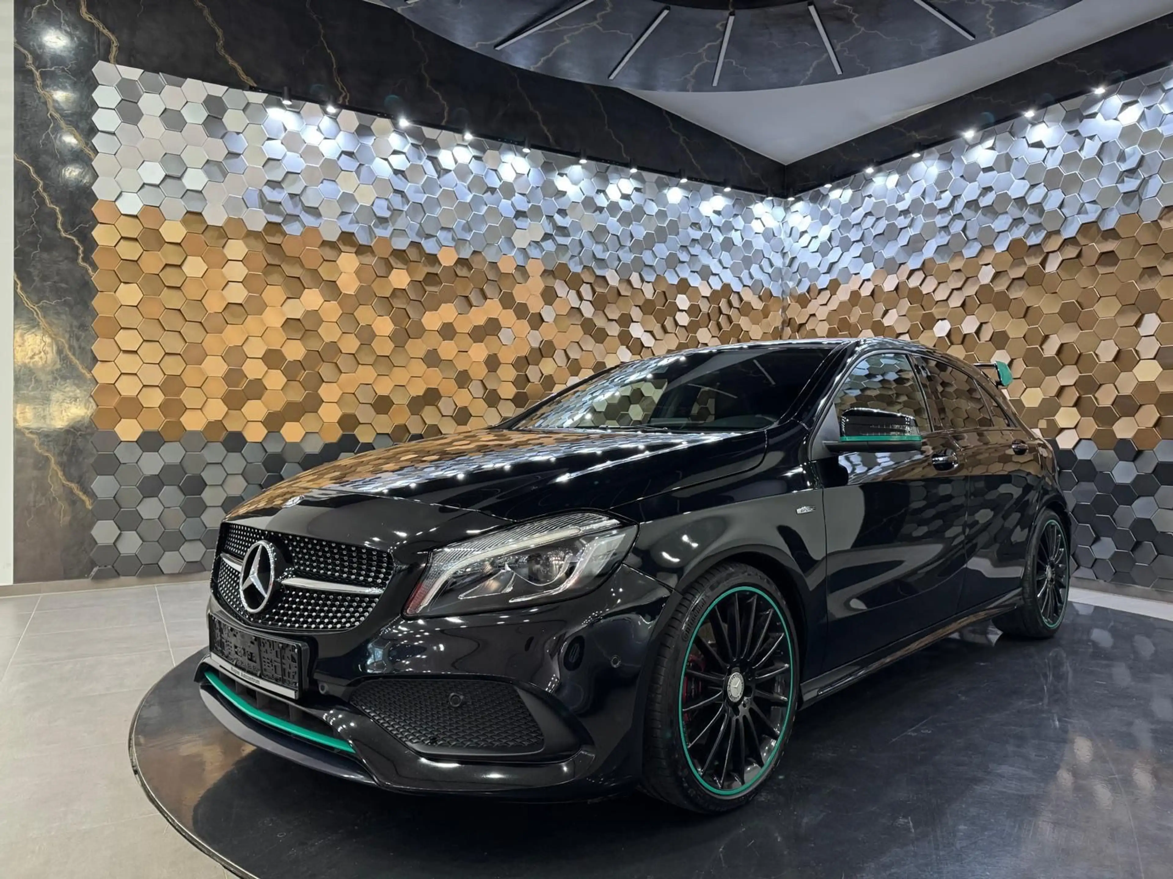 Mercedes-Benz A 250 /AMG-Paket/Motorsport Edition