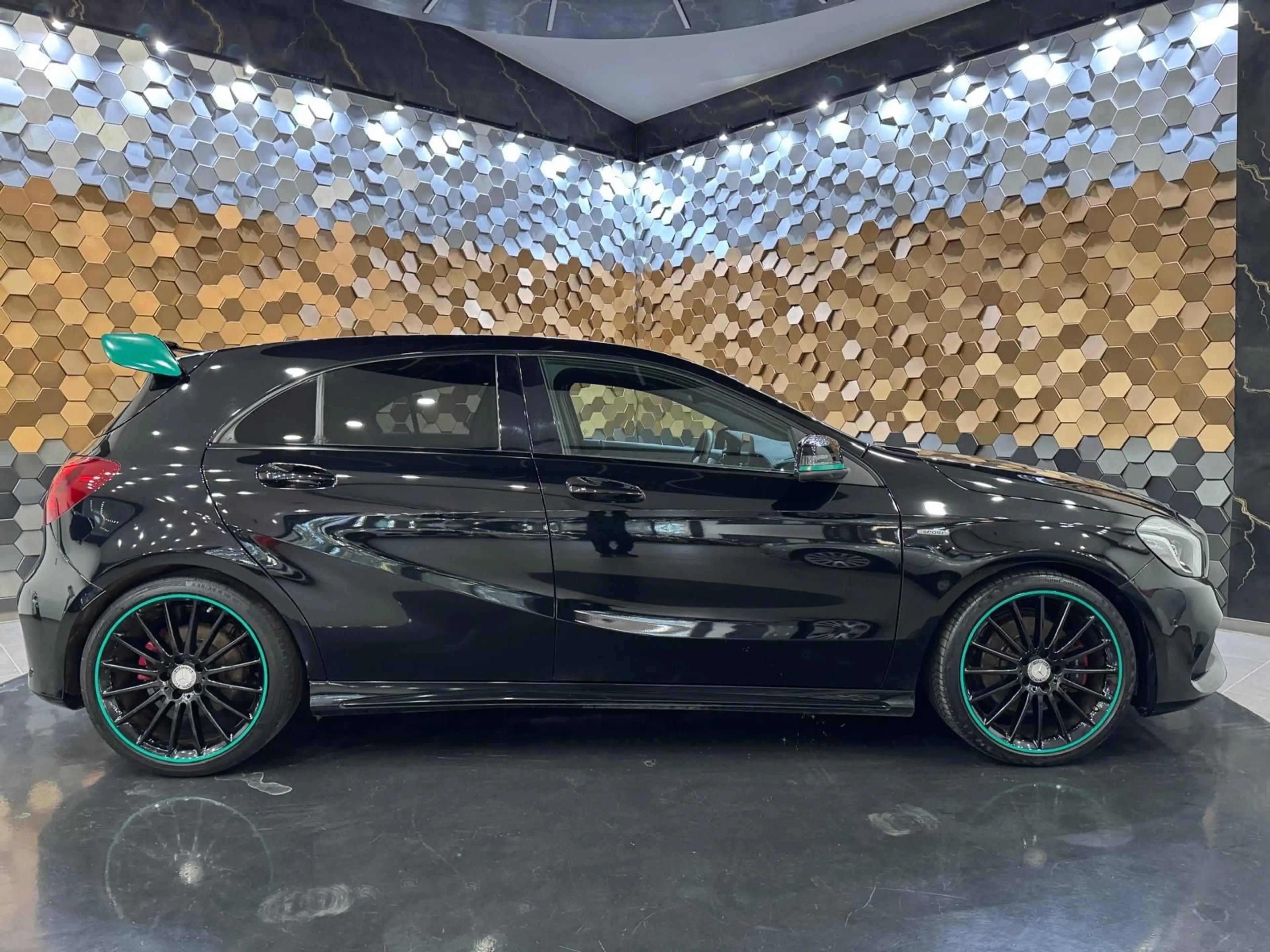 Mercedes-Benz A 250 /AMG-Paket/Motorsport Edition — photo 5