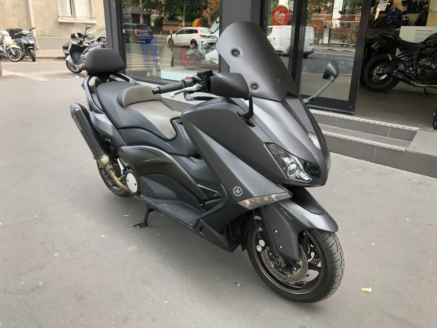 Yamaha TMAX 530 Gris - 1