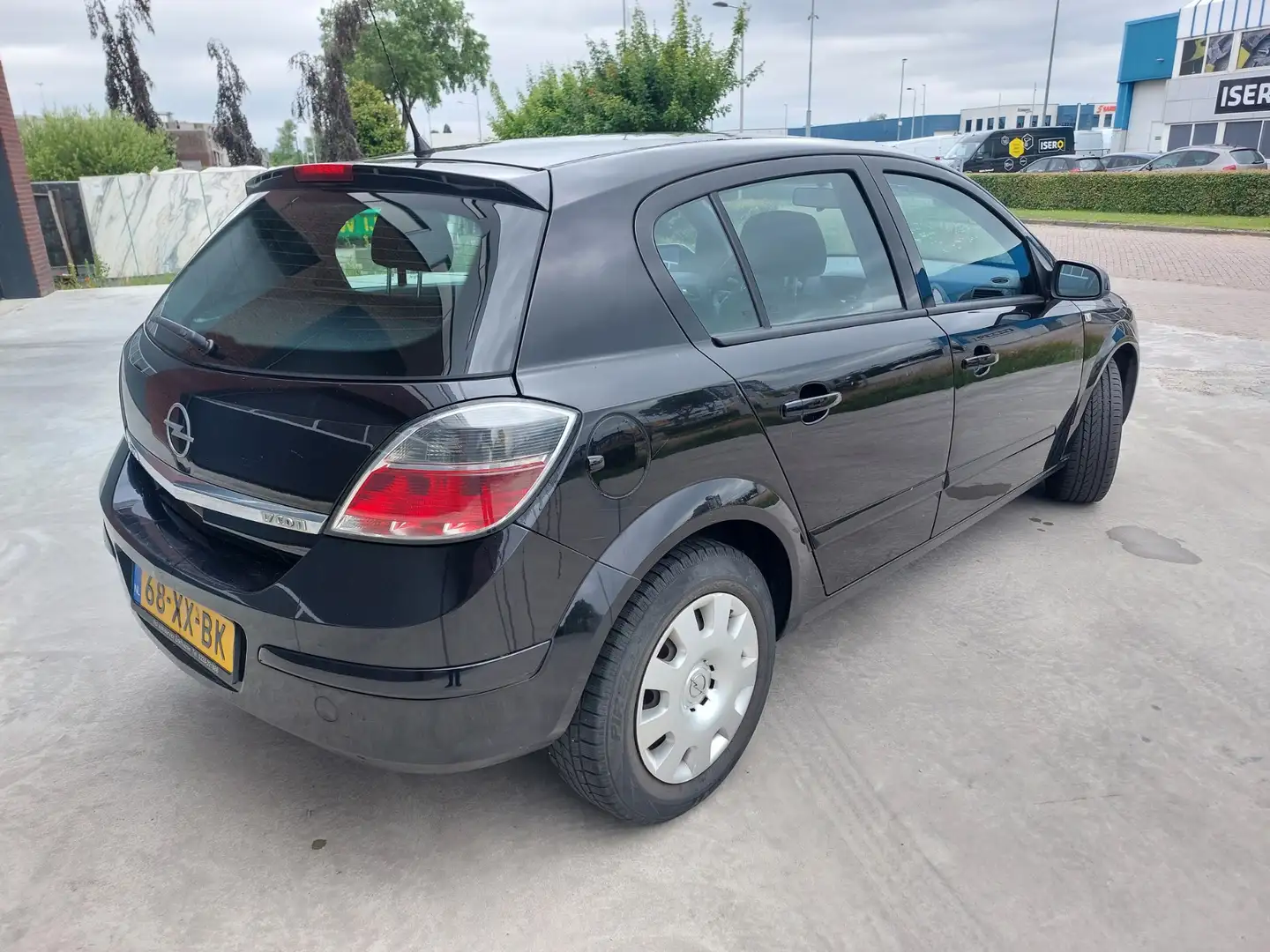 Opel Astra 1.7 CDTi 5 Drs koude Airco Geen APK Zwart - 2