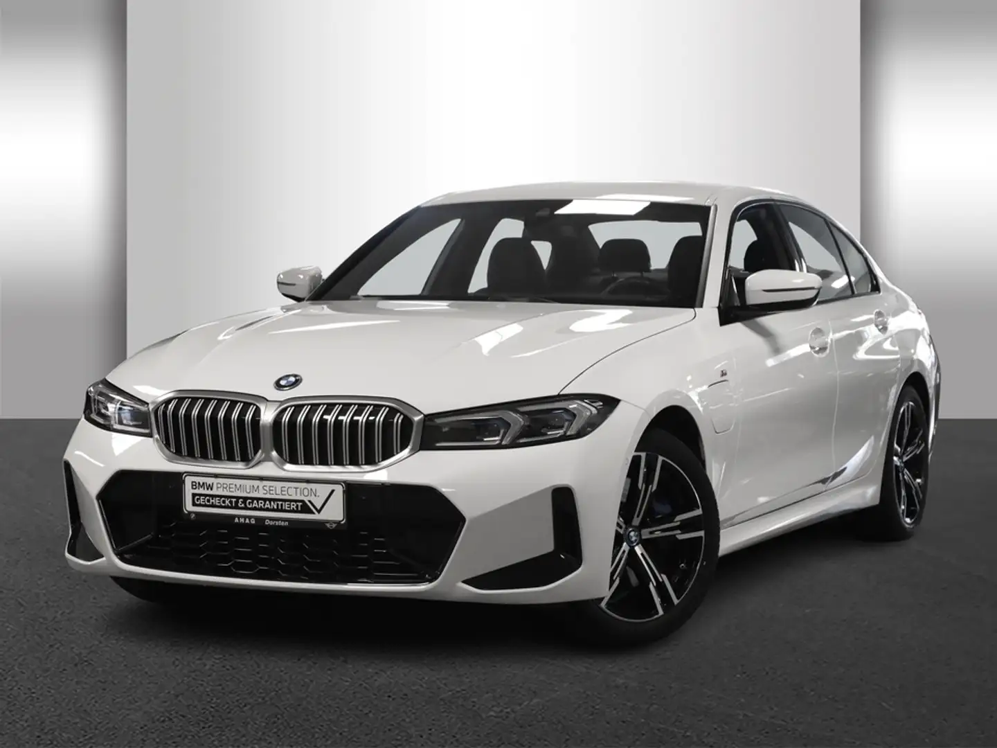 BMW 330 e Automatik Weiß - 2