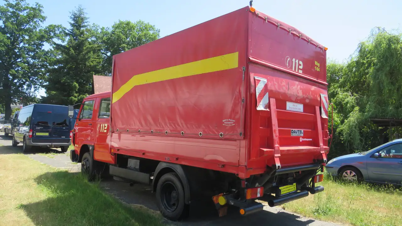 MAN Feuerwehr mit Ladebordwand, foto 4