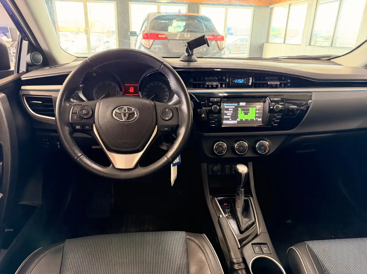 Toyota Corolla снимка Toyota Corolla