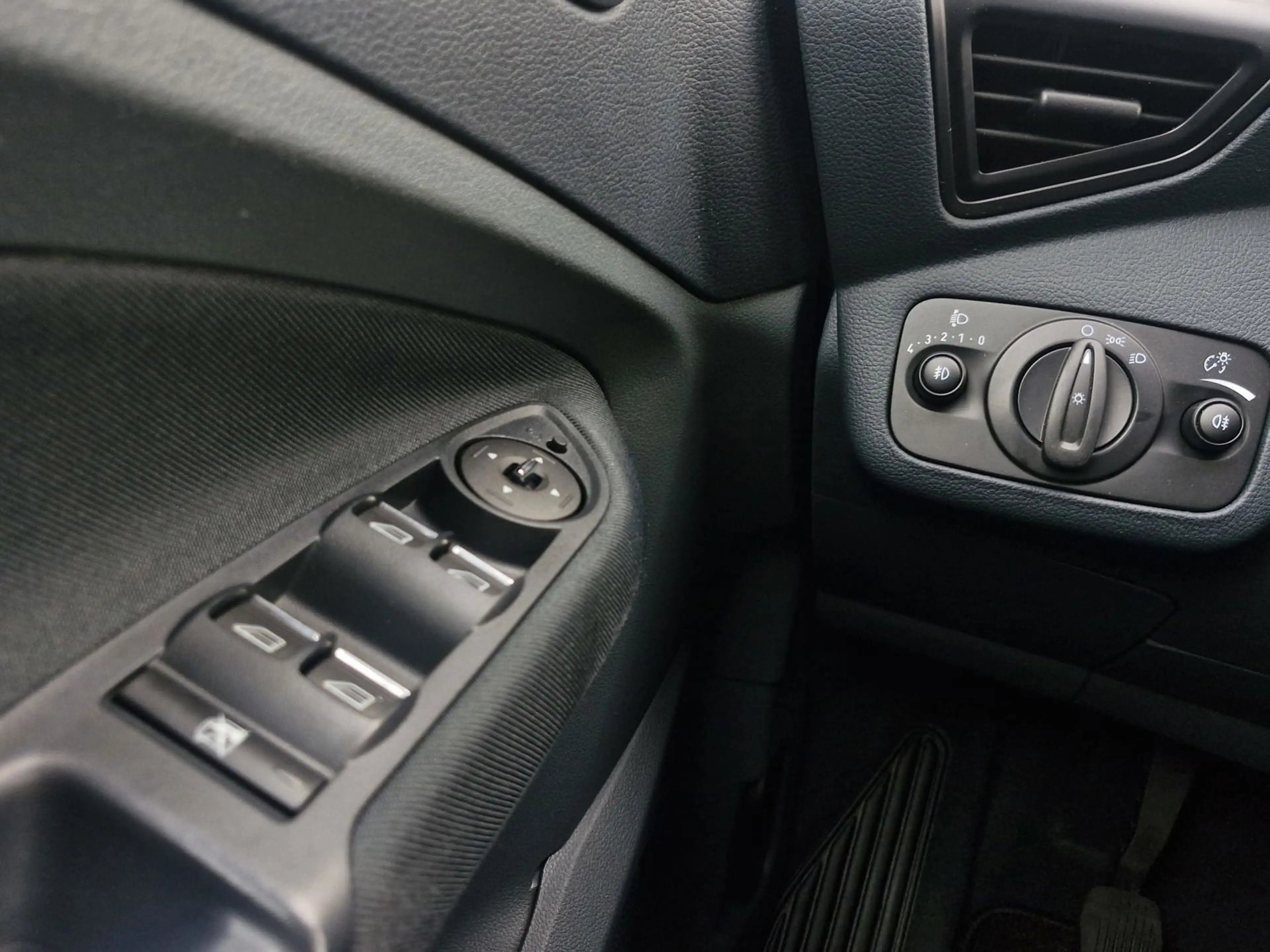 Ford C-Max 1.0 Edition Trekhaak | Parkeer Sensoren | Cruise C — photo 17