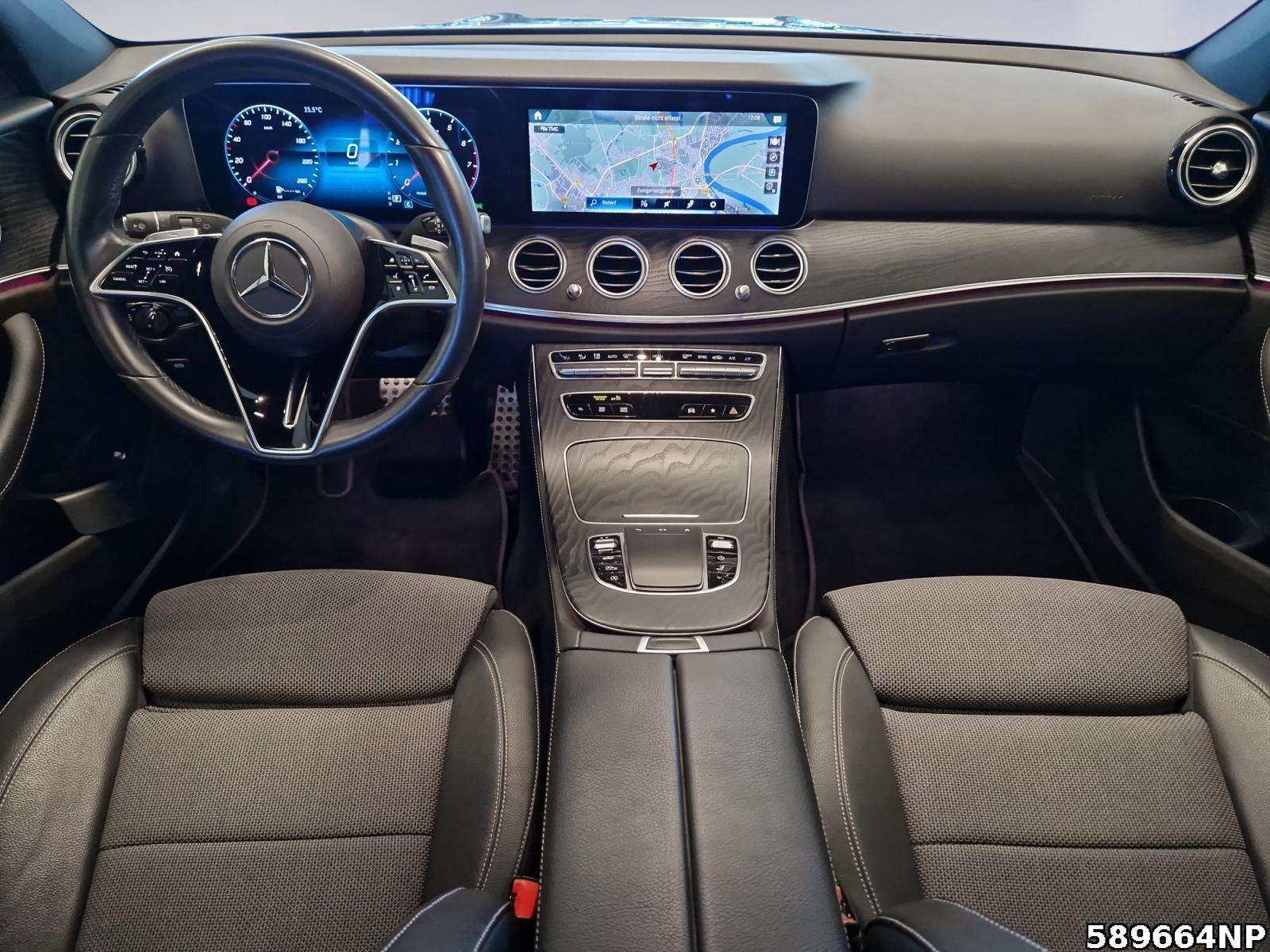 Mercedes-Benz E 200