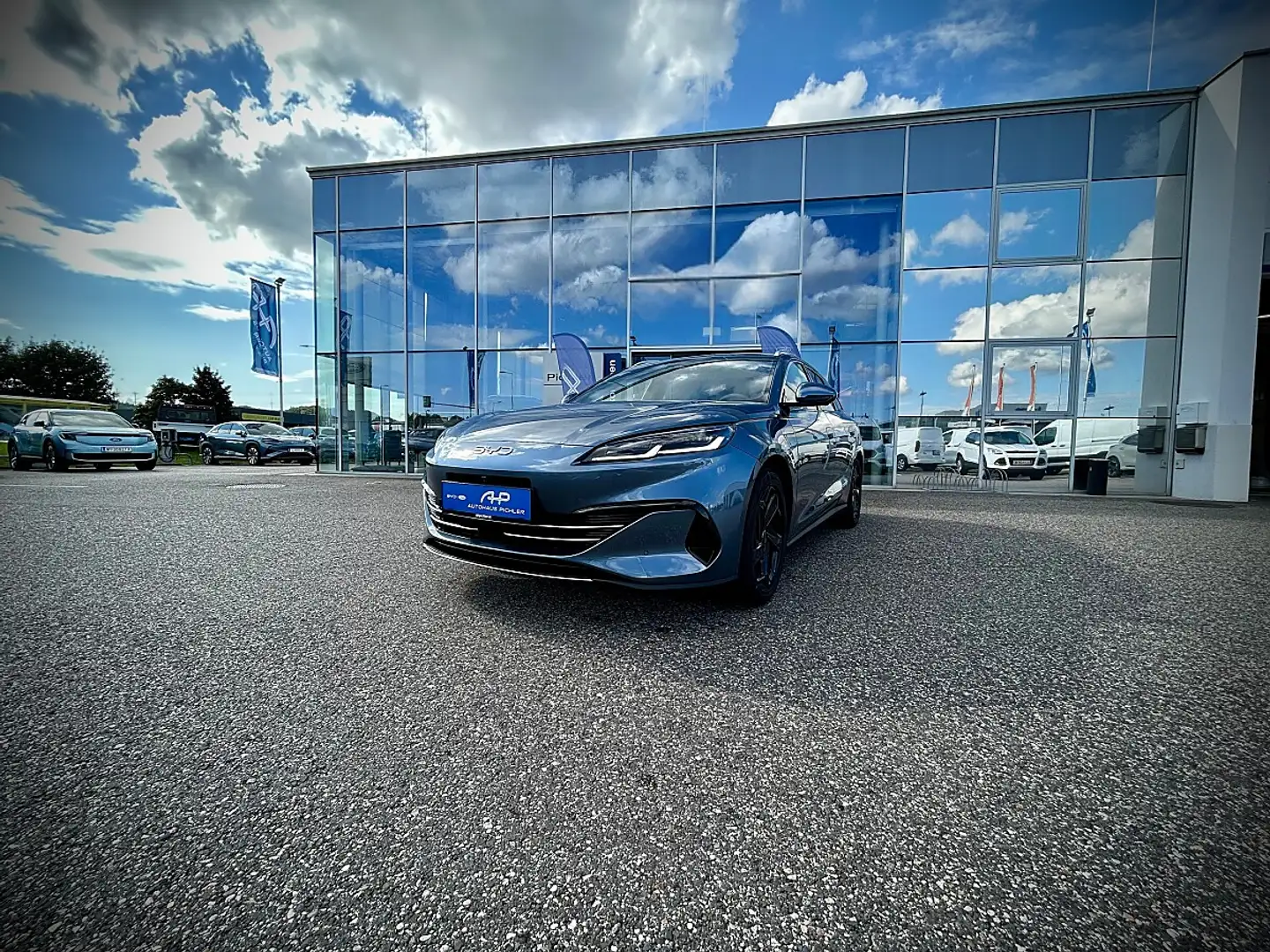 BYD Seal 6 DM-i Touring Comfort PHEV 19kWh 212PS LEASING A... Blau - 2