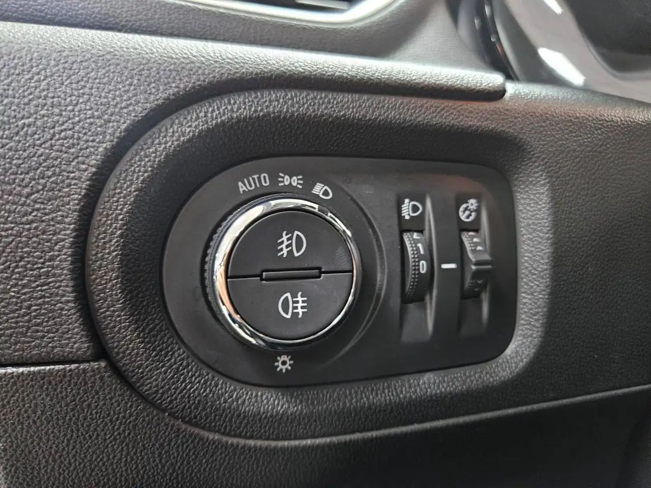 Opel Grandland 1.5 TD Carplay Android Gps Lane Assist Cruise Blue Sensors CAMERA Led, миниатюра 20