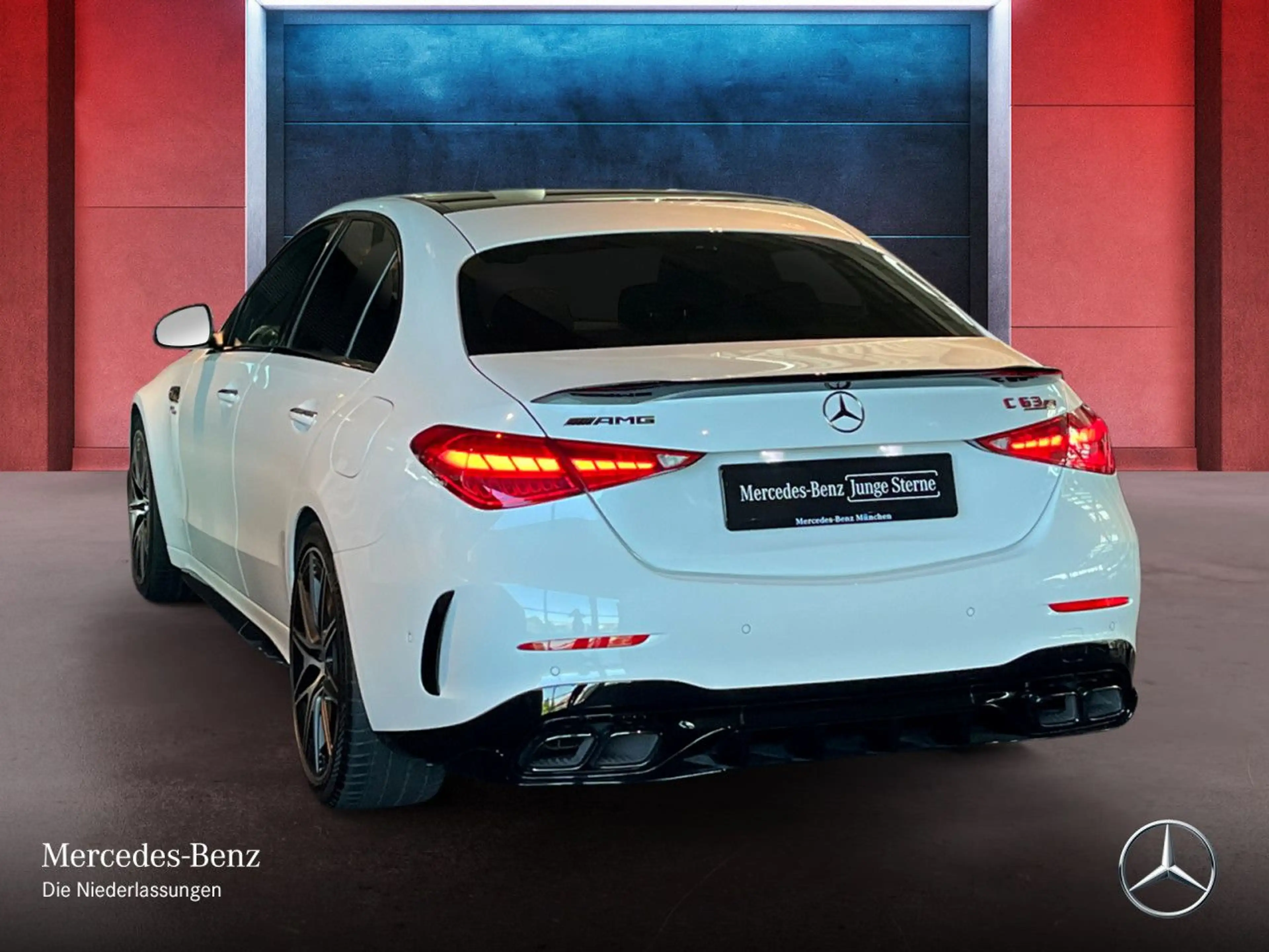Mercedes-Benz C 63 AMG C 63 S E NIGHT+DRIVERS+PANO+360+BURMESTER+KEYLESS — photo 3