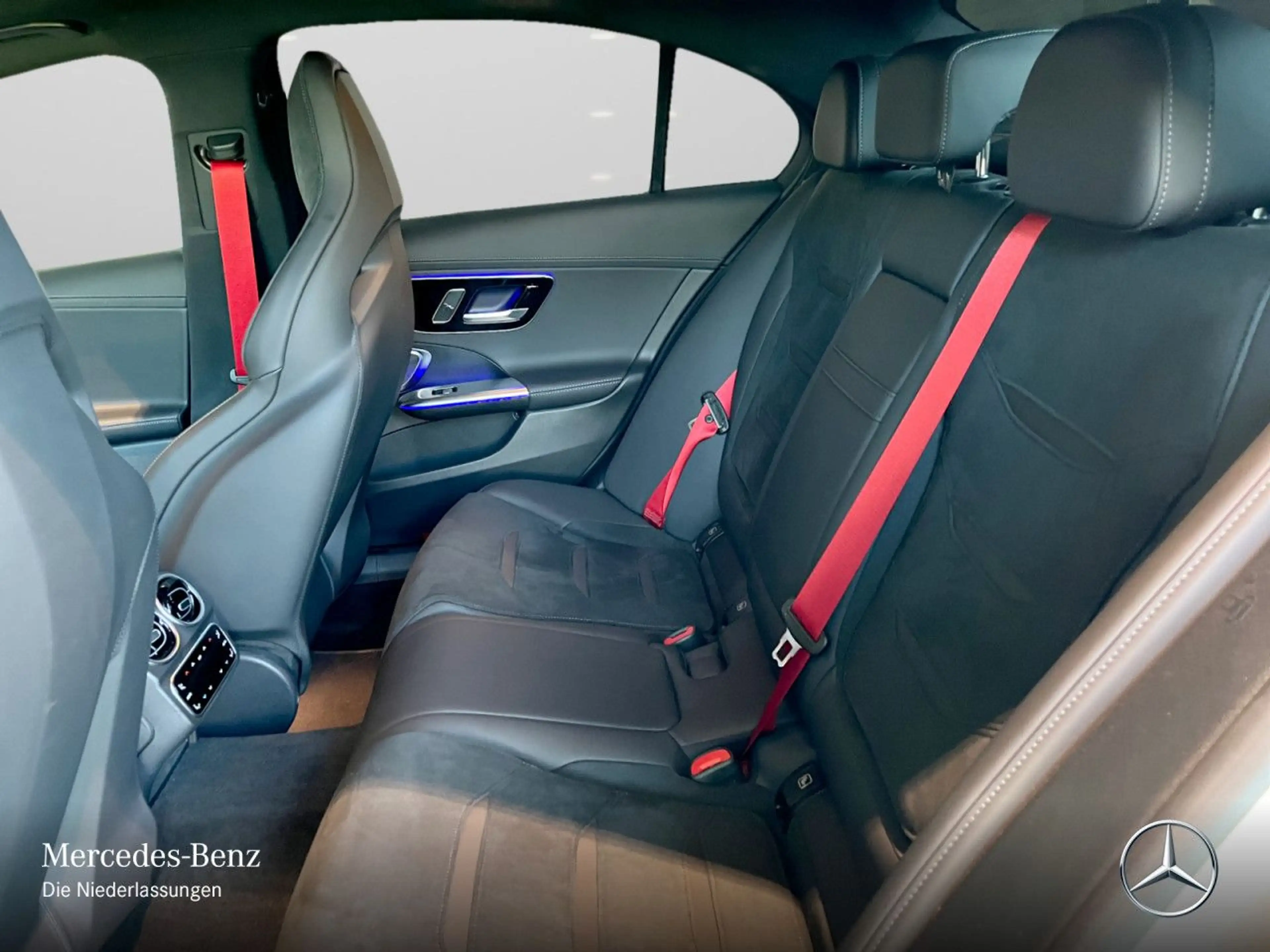 Mercedes-Benz C 63 AMG C 63 S E NIGHT+DRIVERS+PANO+360+BURMESTER+KEYLESS — photo 15