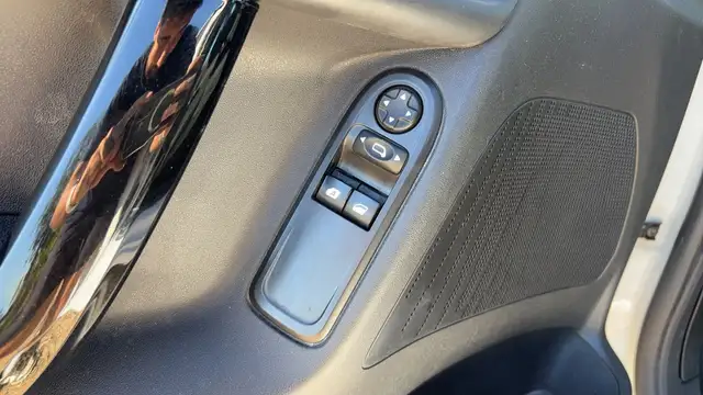 Citroen C3 view 28