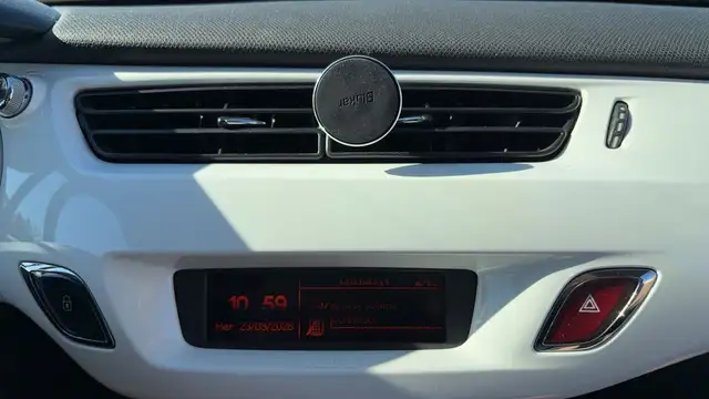Citroen C3 view 24