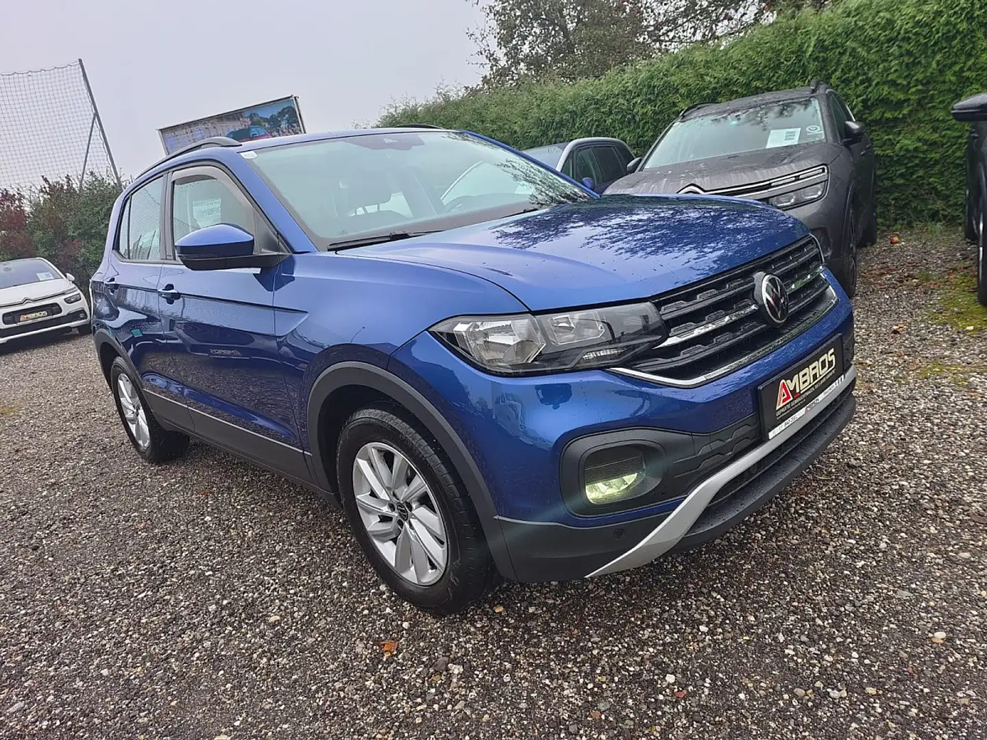 Volkswagen T-Cross 1,0 TSI Life DSG Automatik Blau - 1