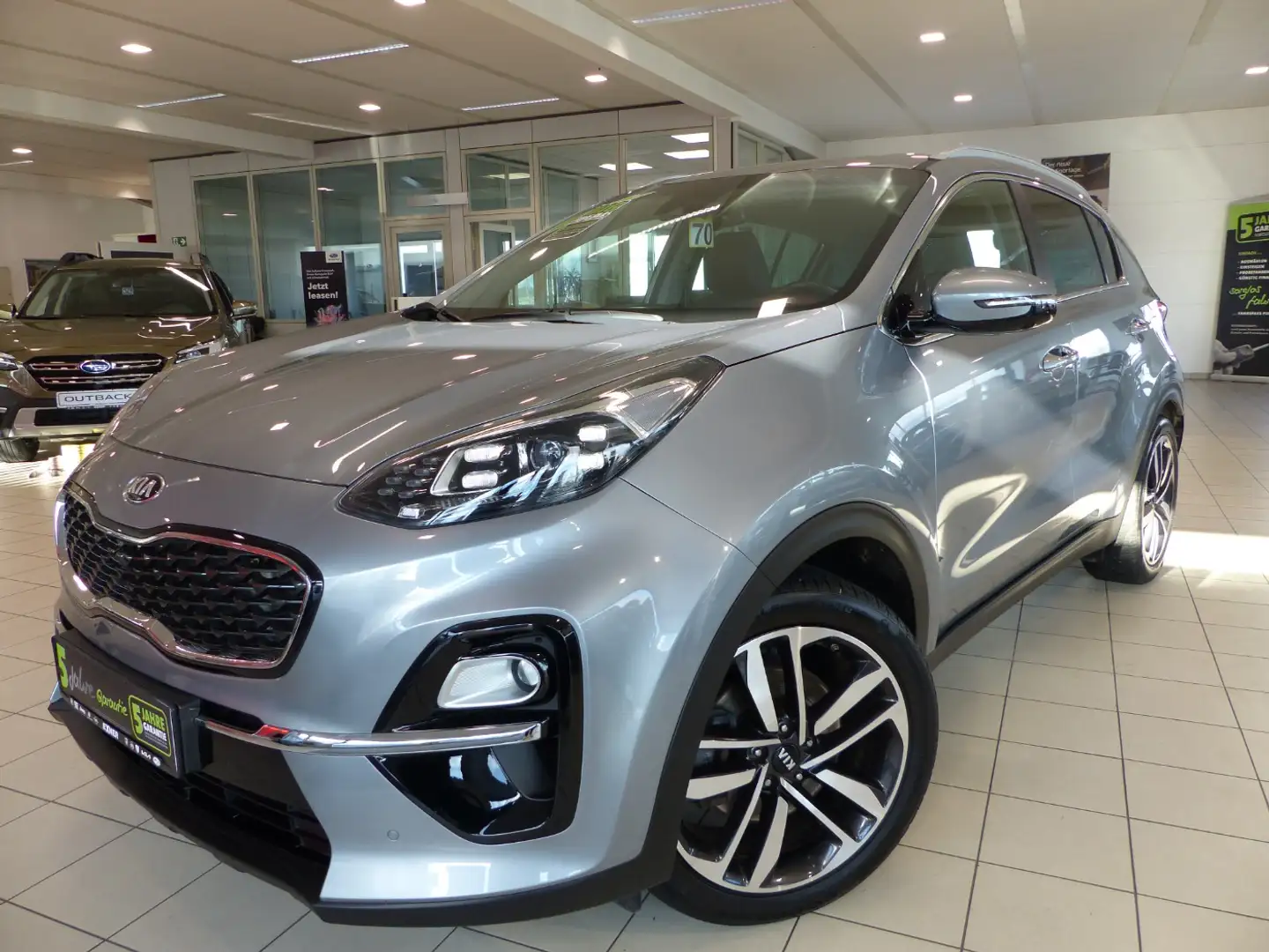 Kia Sportage 1.6 CRDi SPIRIT AWD ACC+AHK+LED+Navi+LM Silber - 2