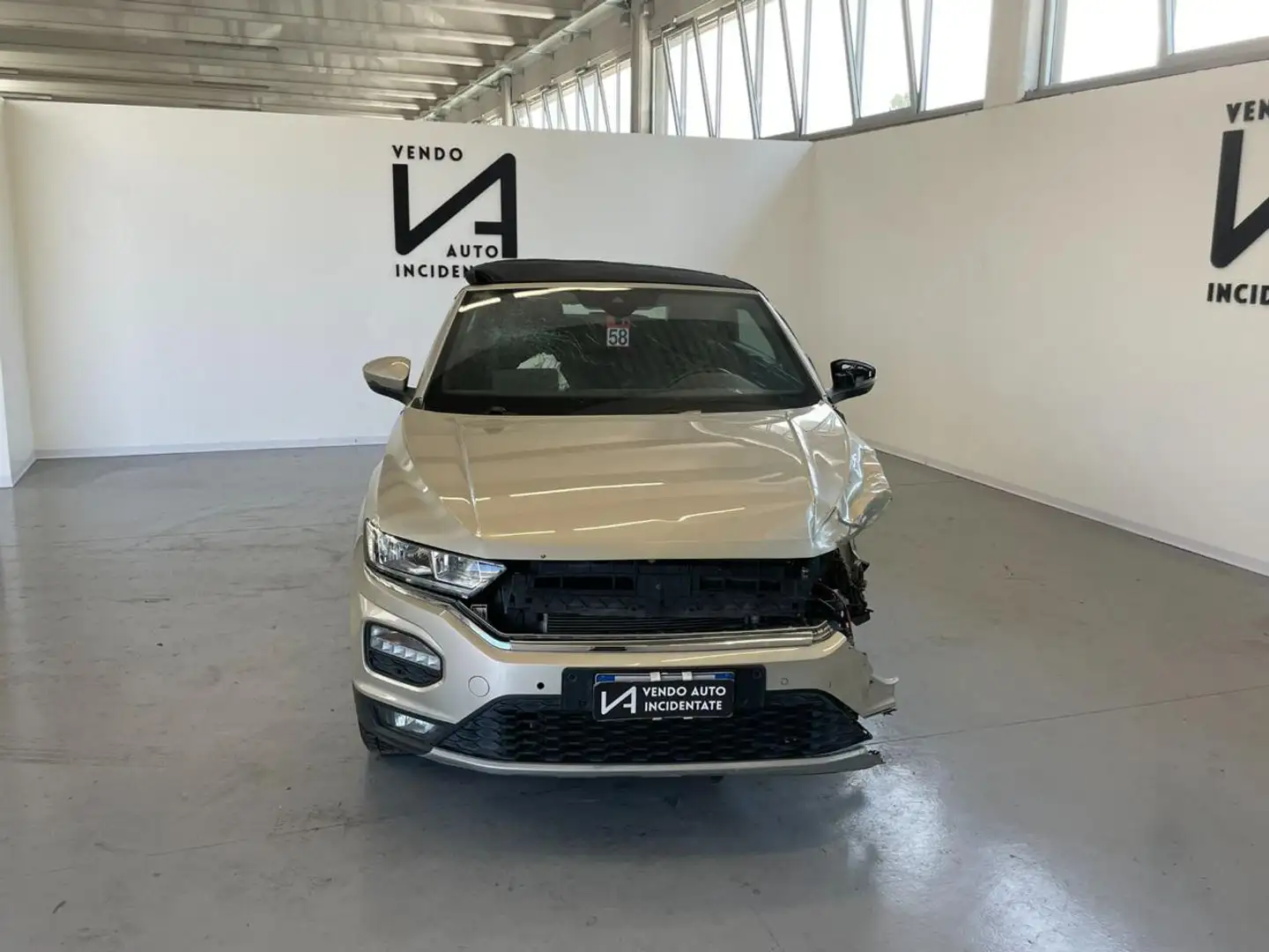 Volkswagen T-Roc CABRIOLET 1.5 TSI 150CV ACT DSG STYLE Beige - 2