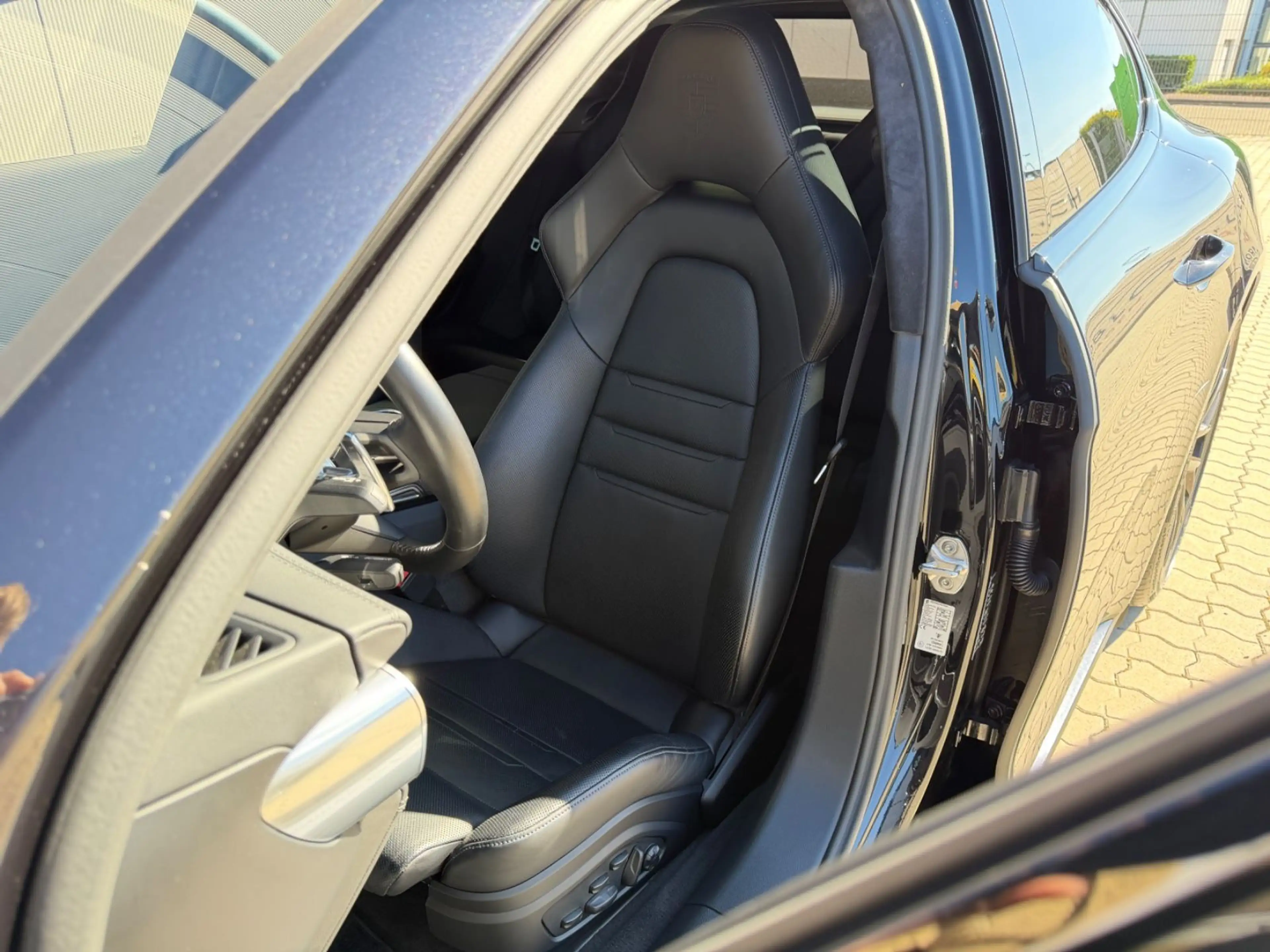 Porsche Panamera GTS InnoDrive, SoftClose, PDCC, Hinterachslenkun — photo 7
